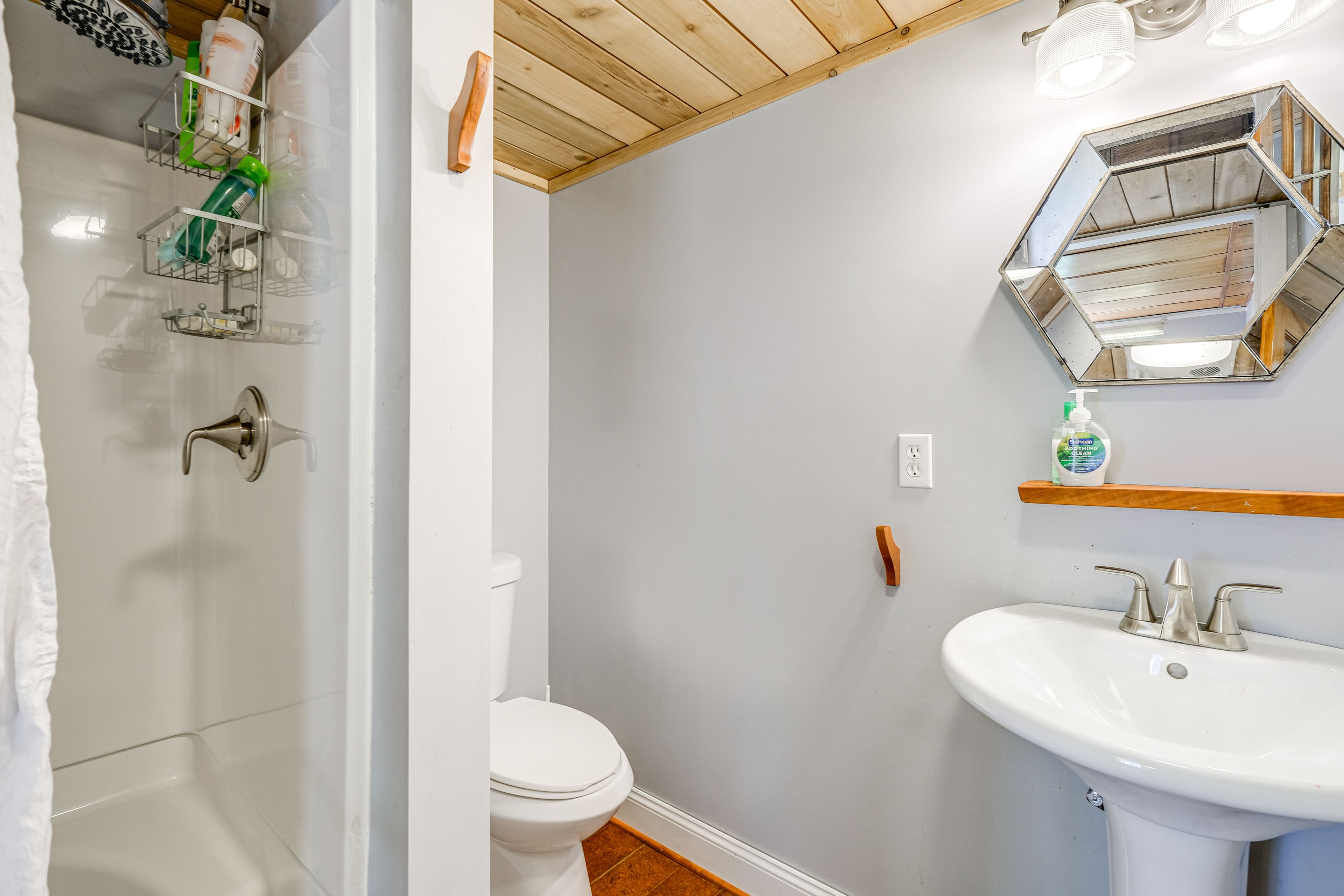 Full Bathroom | Basement