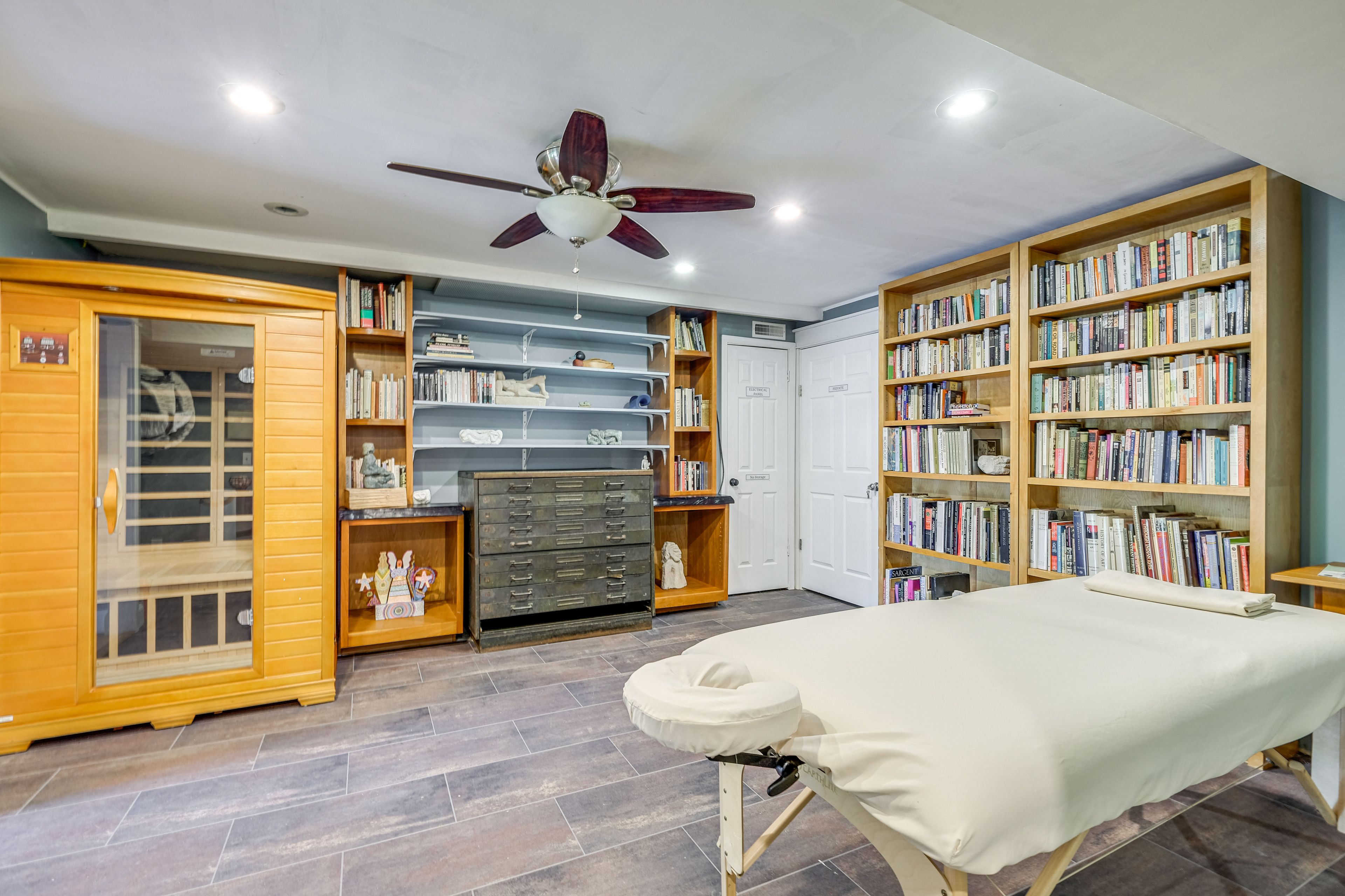 Home Spa | Basement | Sauna | Massage Chair