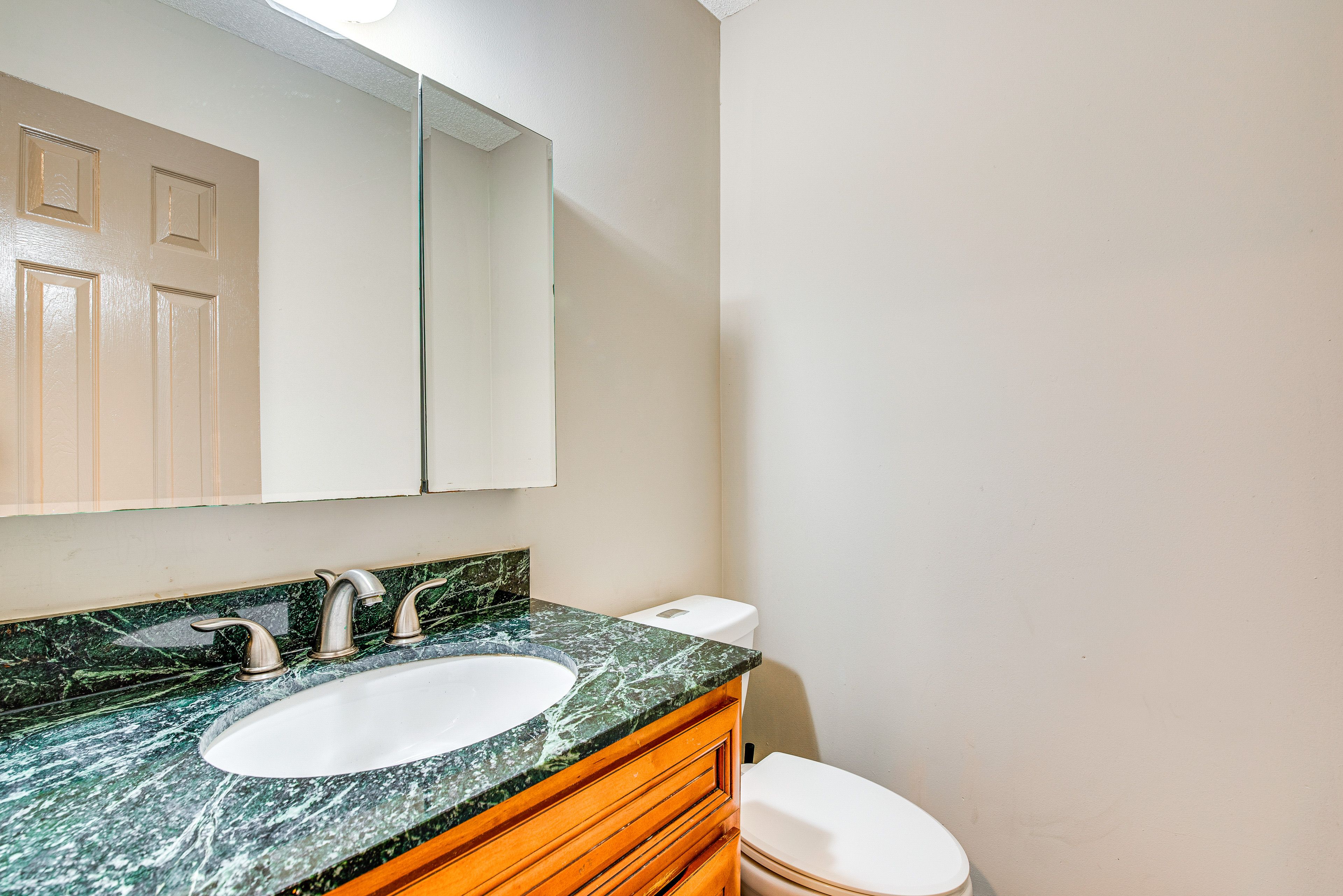 Half Bathroom | 1st Floor