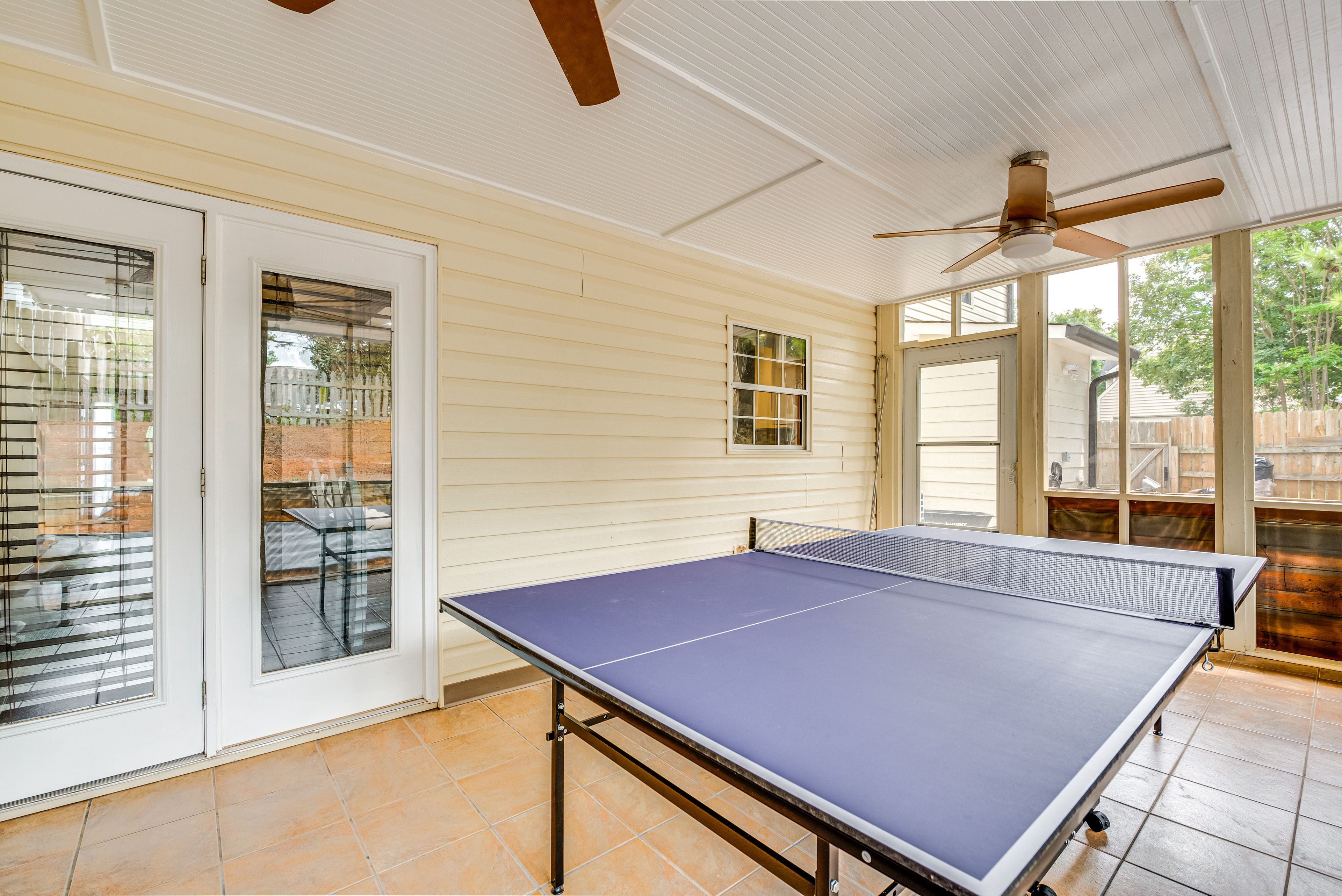 Screened-In Porch