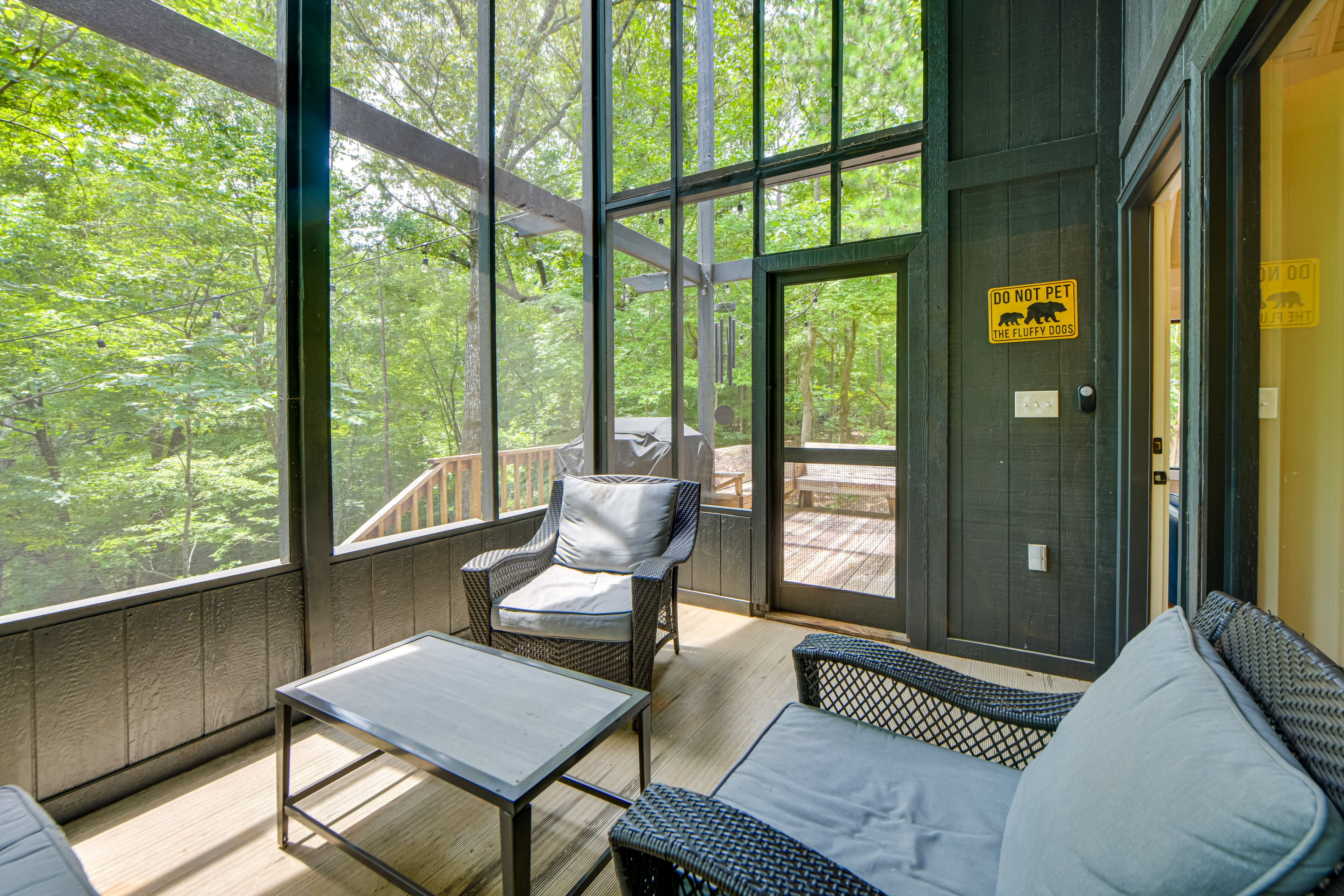 Dadeville Vacation Rental | 3BR | 3.5BA | 1,100 Sq Ft | 1 Step Required