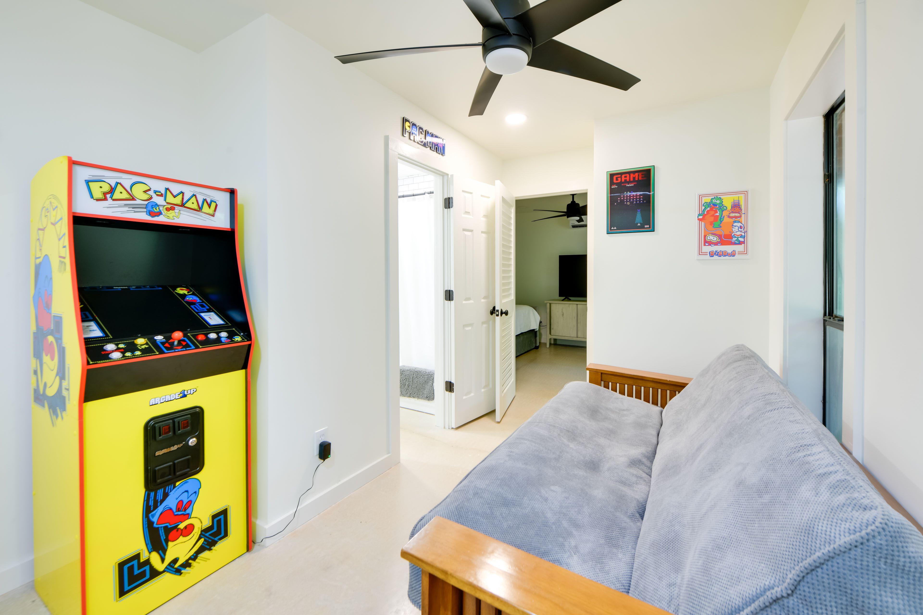 Game Room | Queen Futon | Basement | Arcade Cabinet