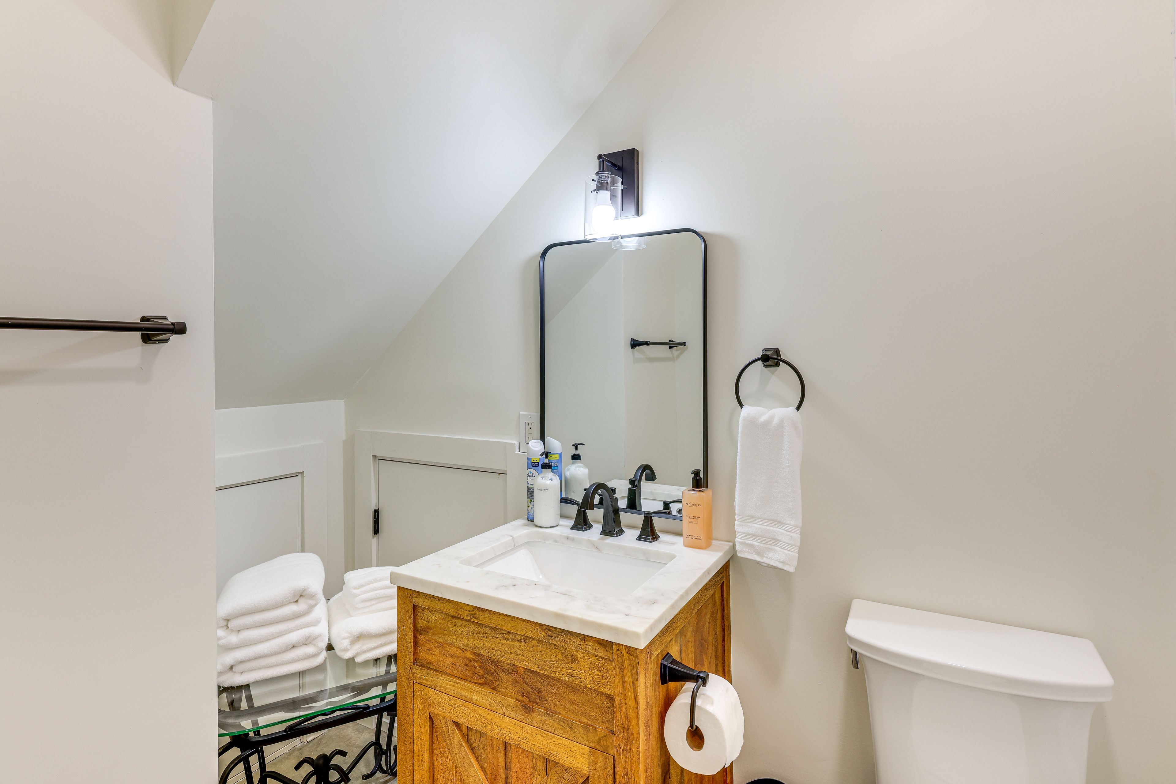 Full Bathroom | Basement