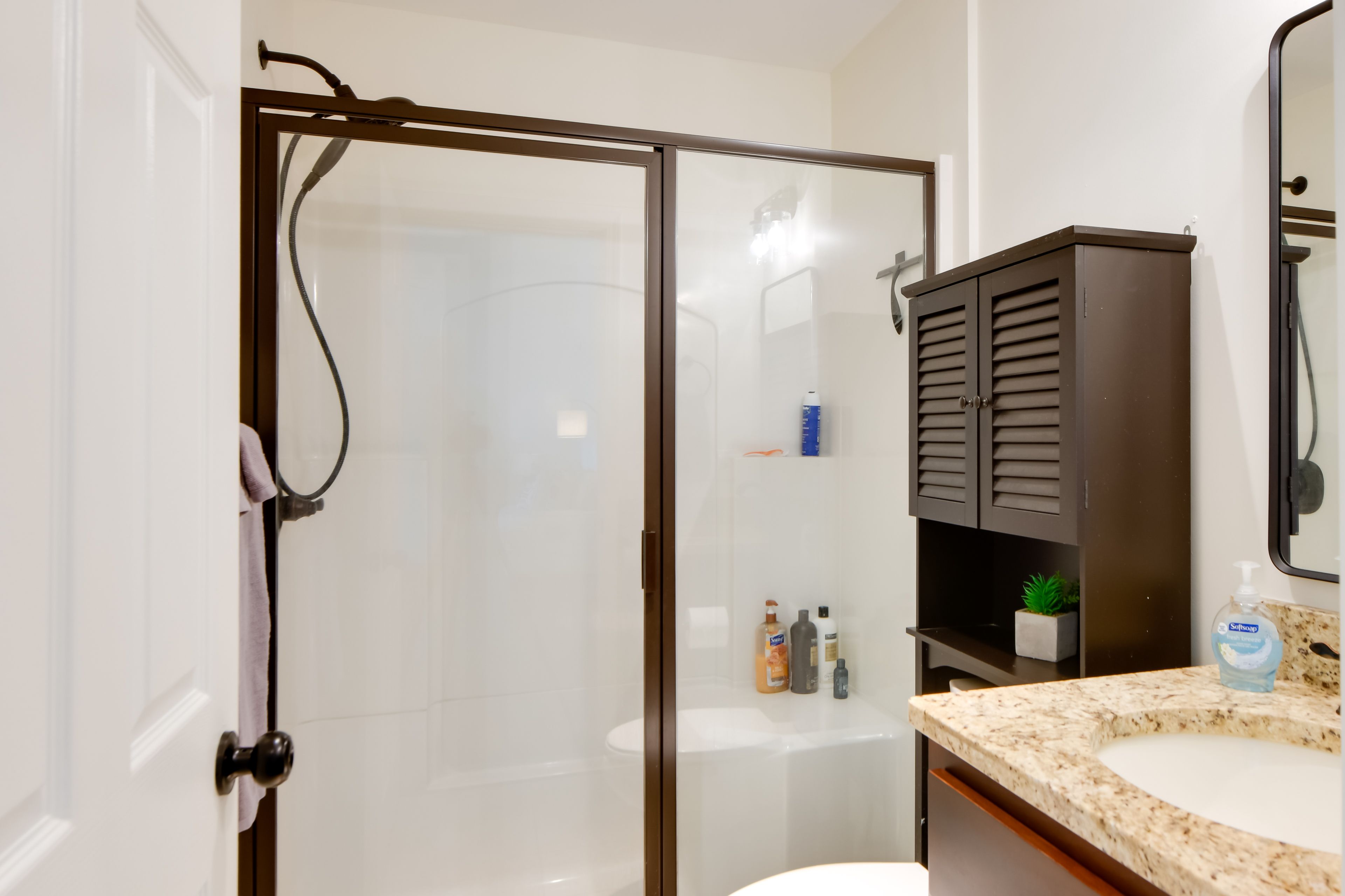 Full Bathroom | Basement