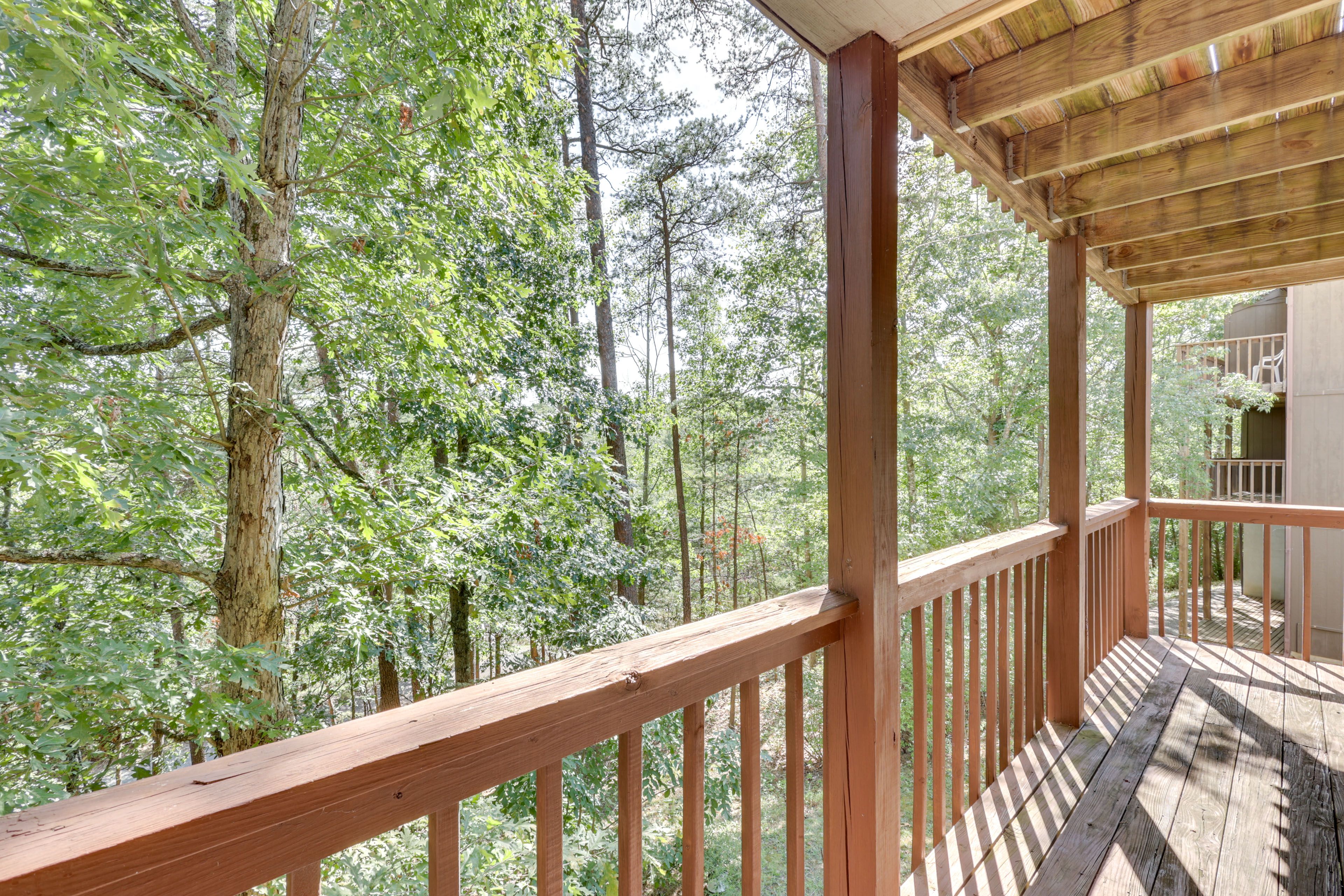 Lower-Level Deck