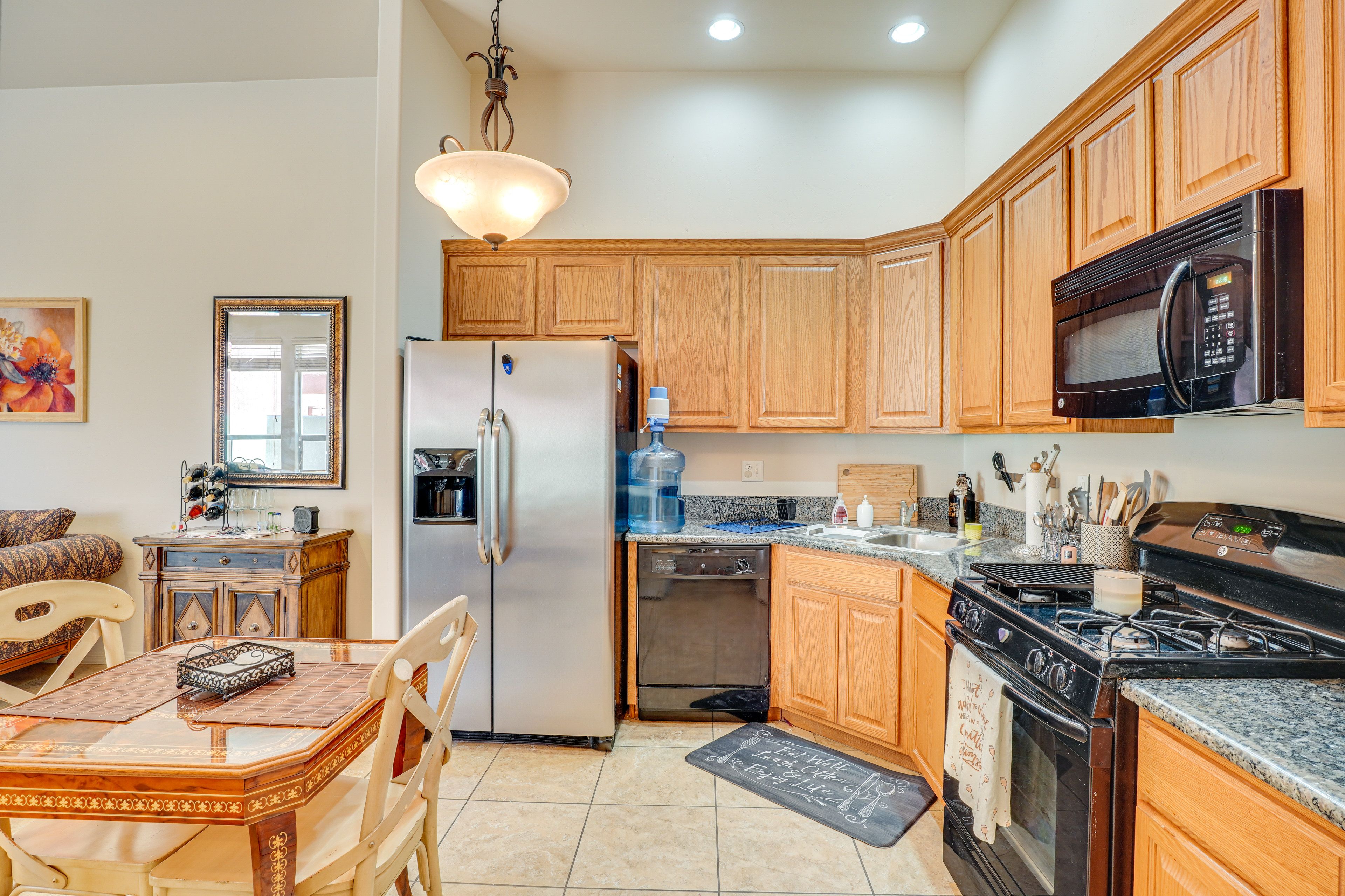 Kitchen | Trash Bags & Paper Towels