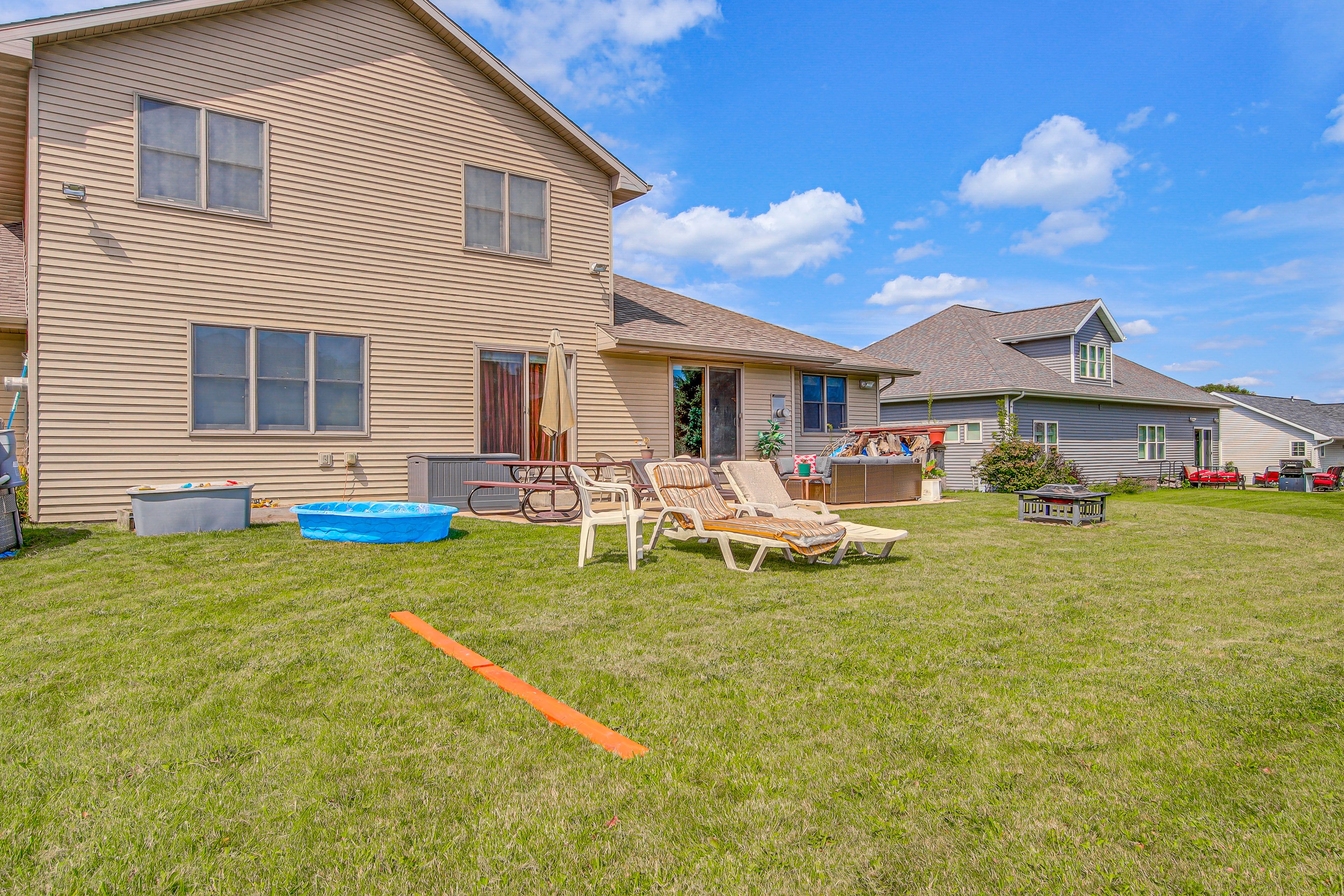 Exterior | Single-Story Unit | Homeowner On-Site | Walk to Parks & Trail Access