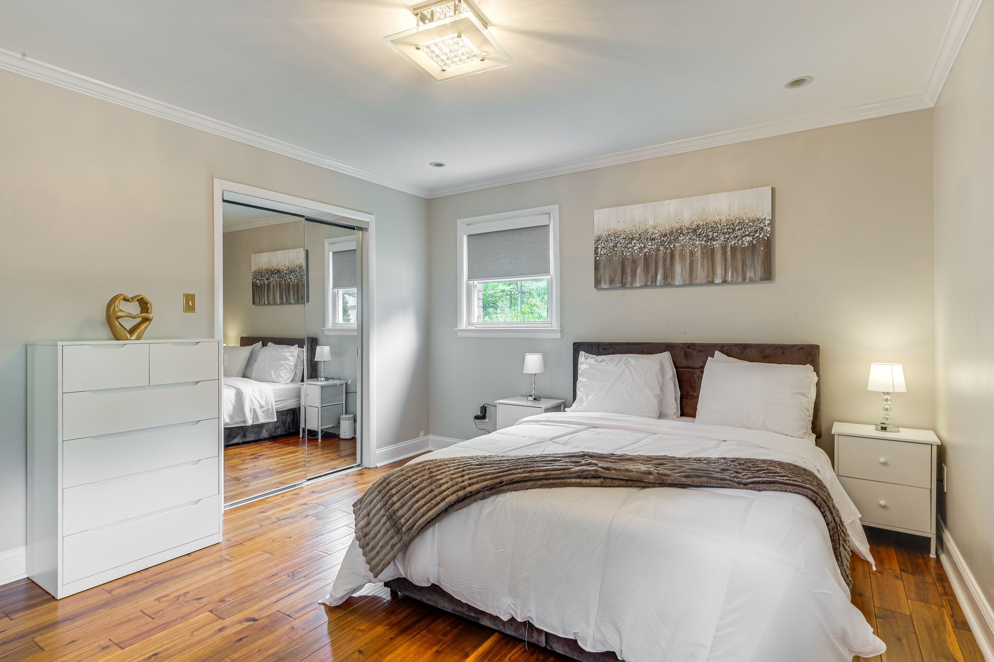 Bedroom 1 | Queen Bed | Linens Provided
