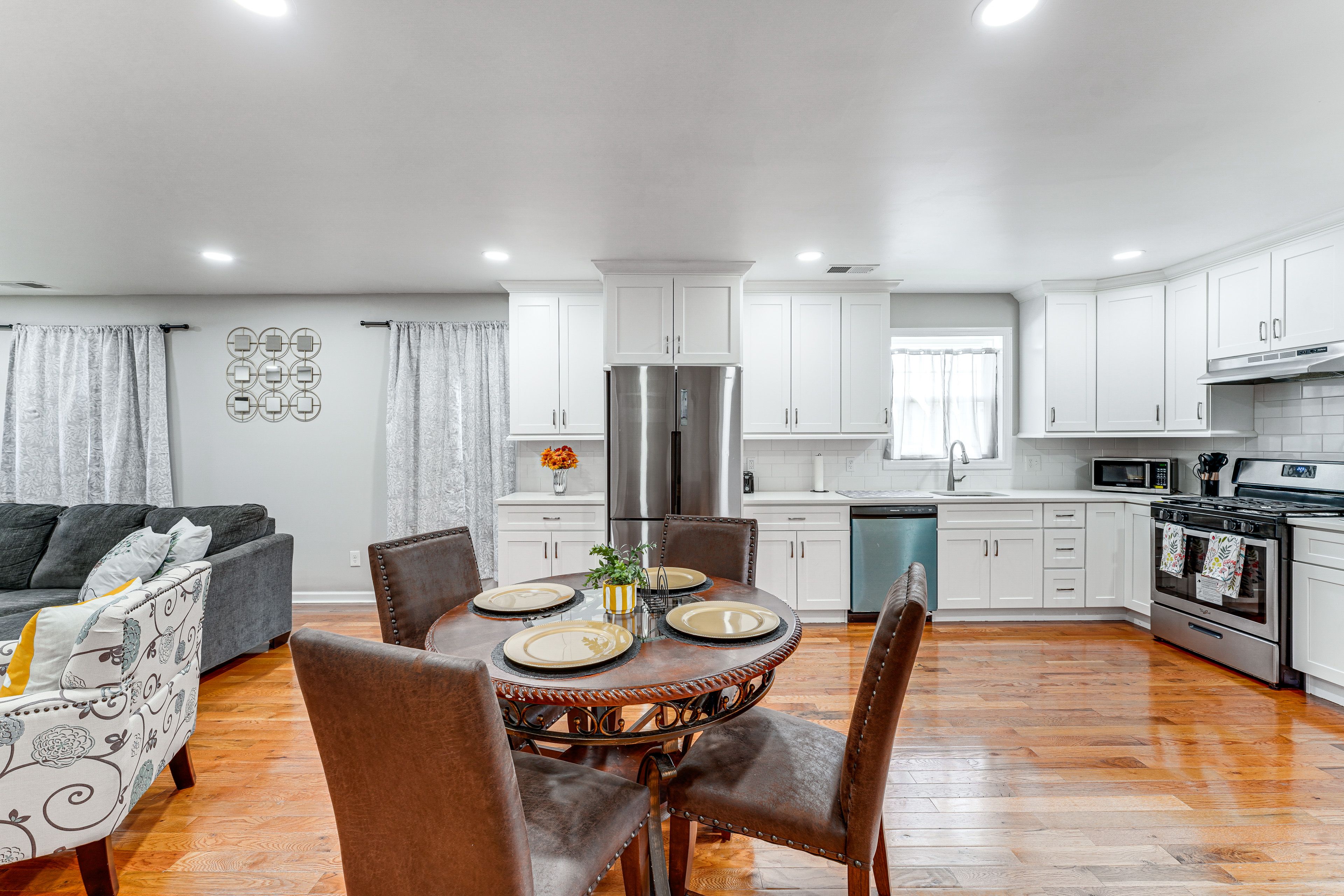 Dining Area | 1st Floor