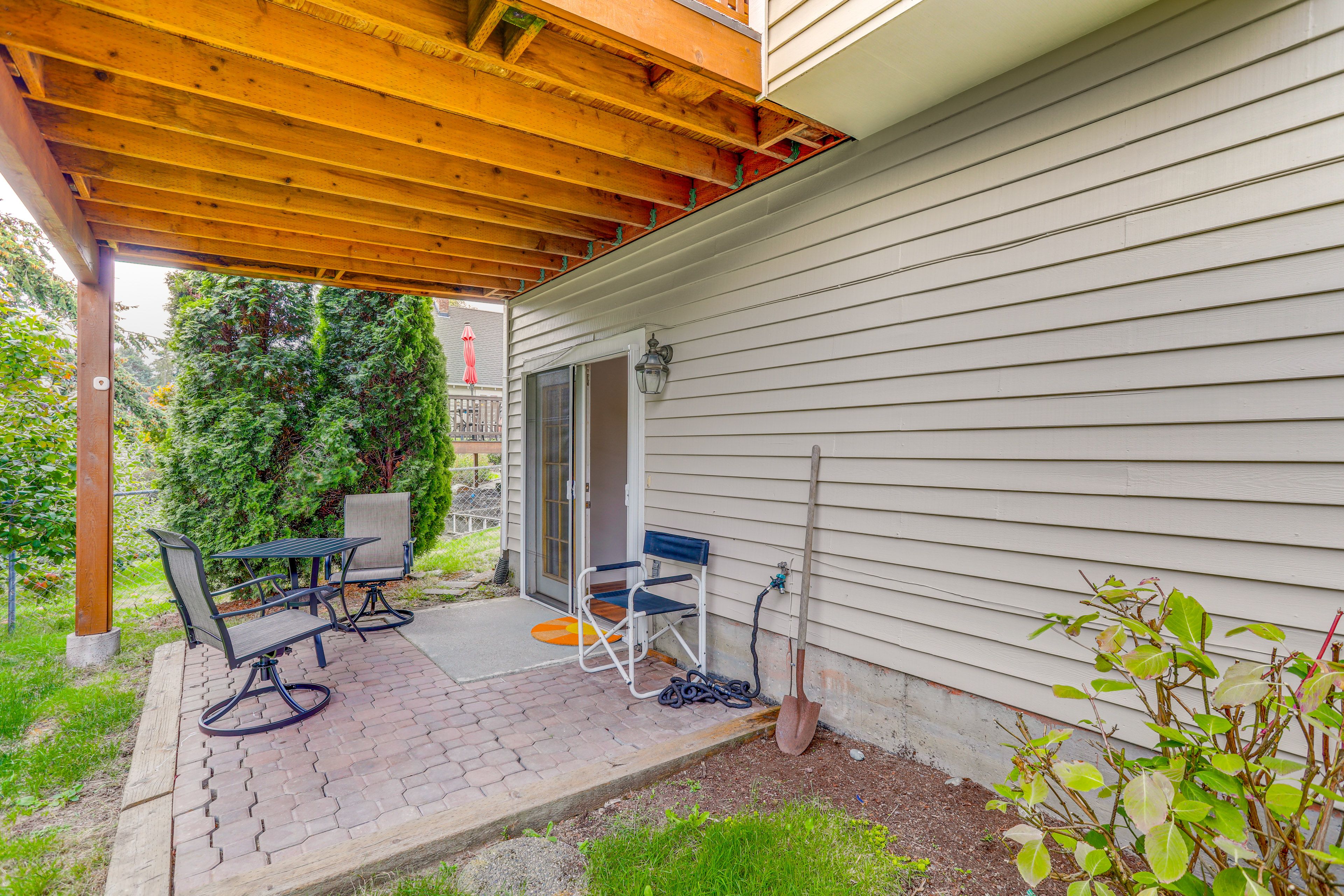 Covered Patio | Outdoor Dining