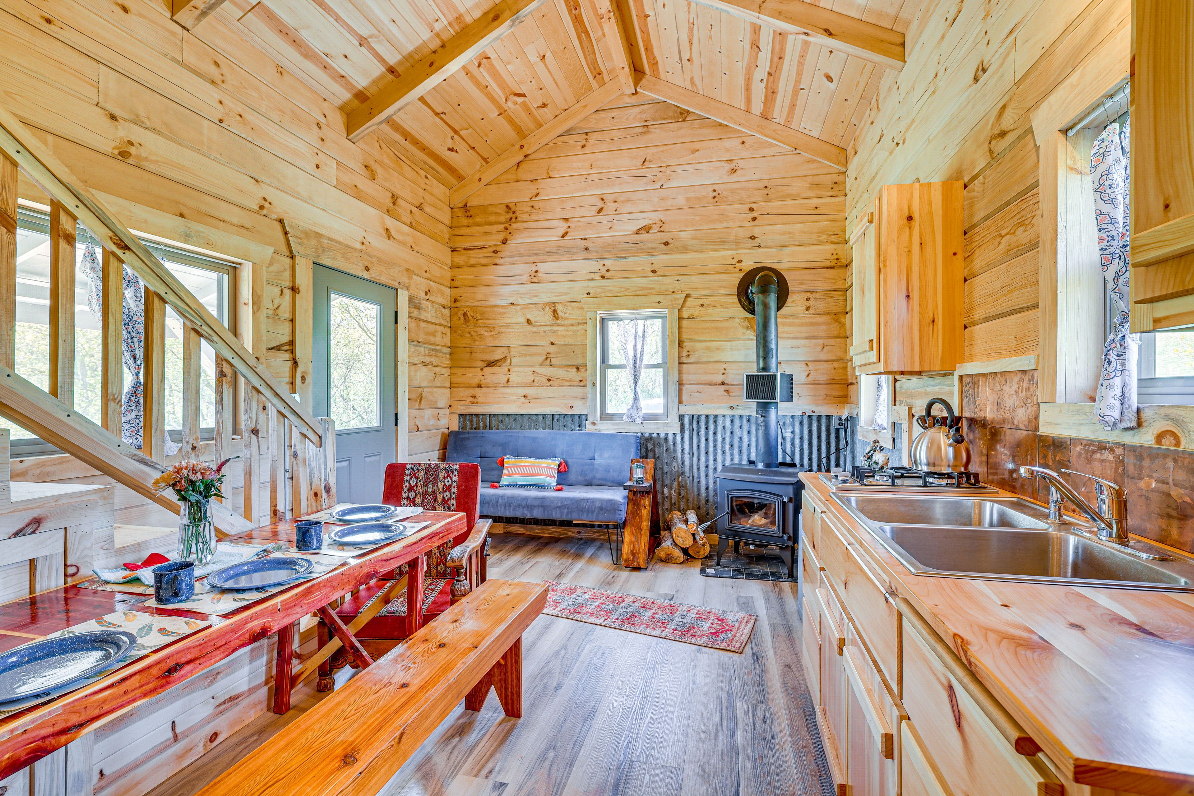 Lewiston Vacation Rental | 1BR | 1BA | 500 Sq Ft | 5 Steps to Enter