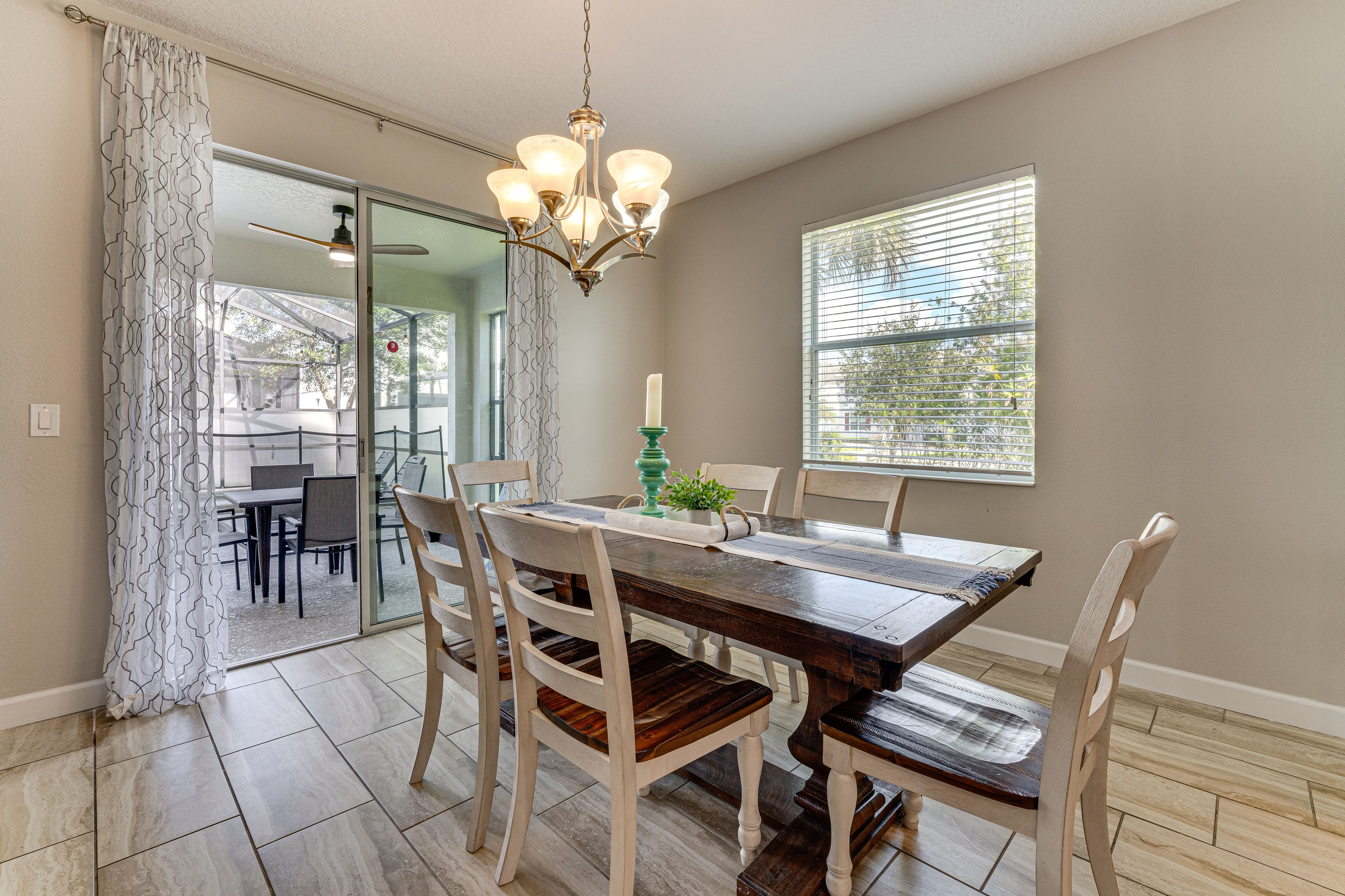 Dining Area | 1st Floor