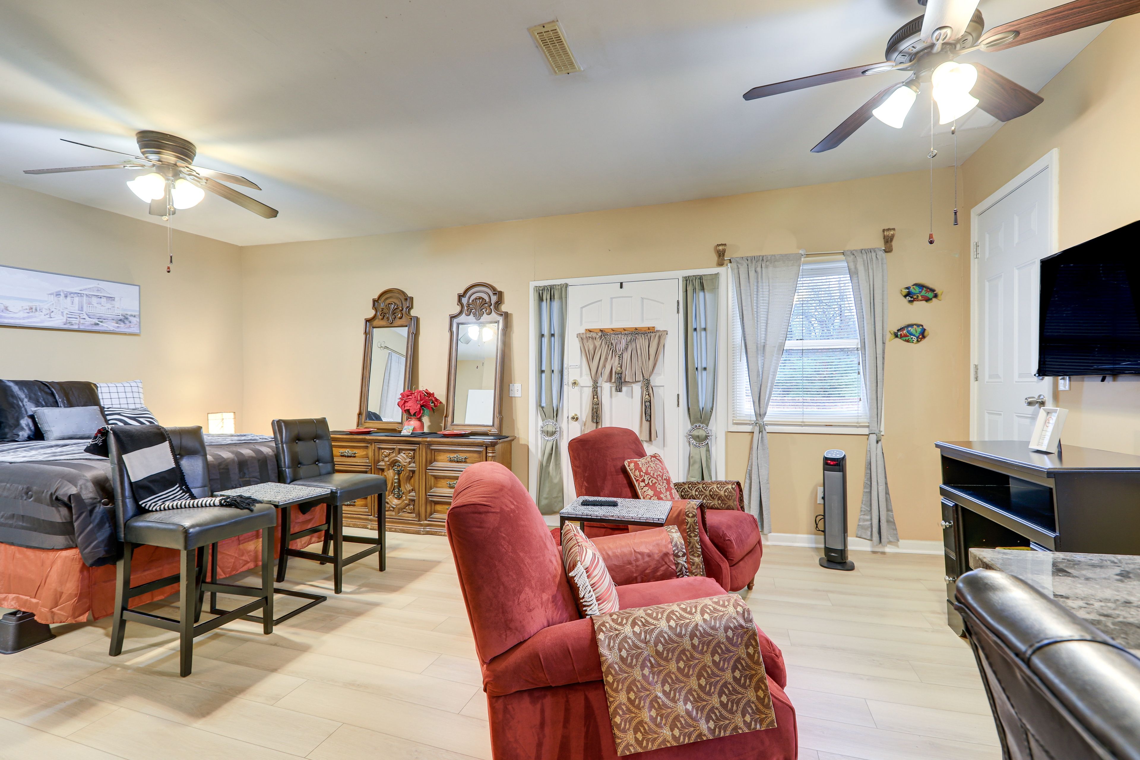 Stone Mountain Vacation Rental | Studio | 1BA | Step-Free Entry | 750 Sq Ft