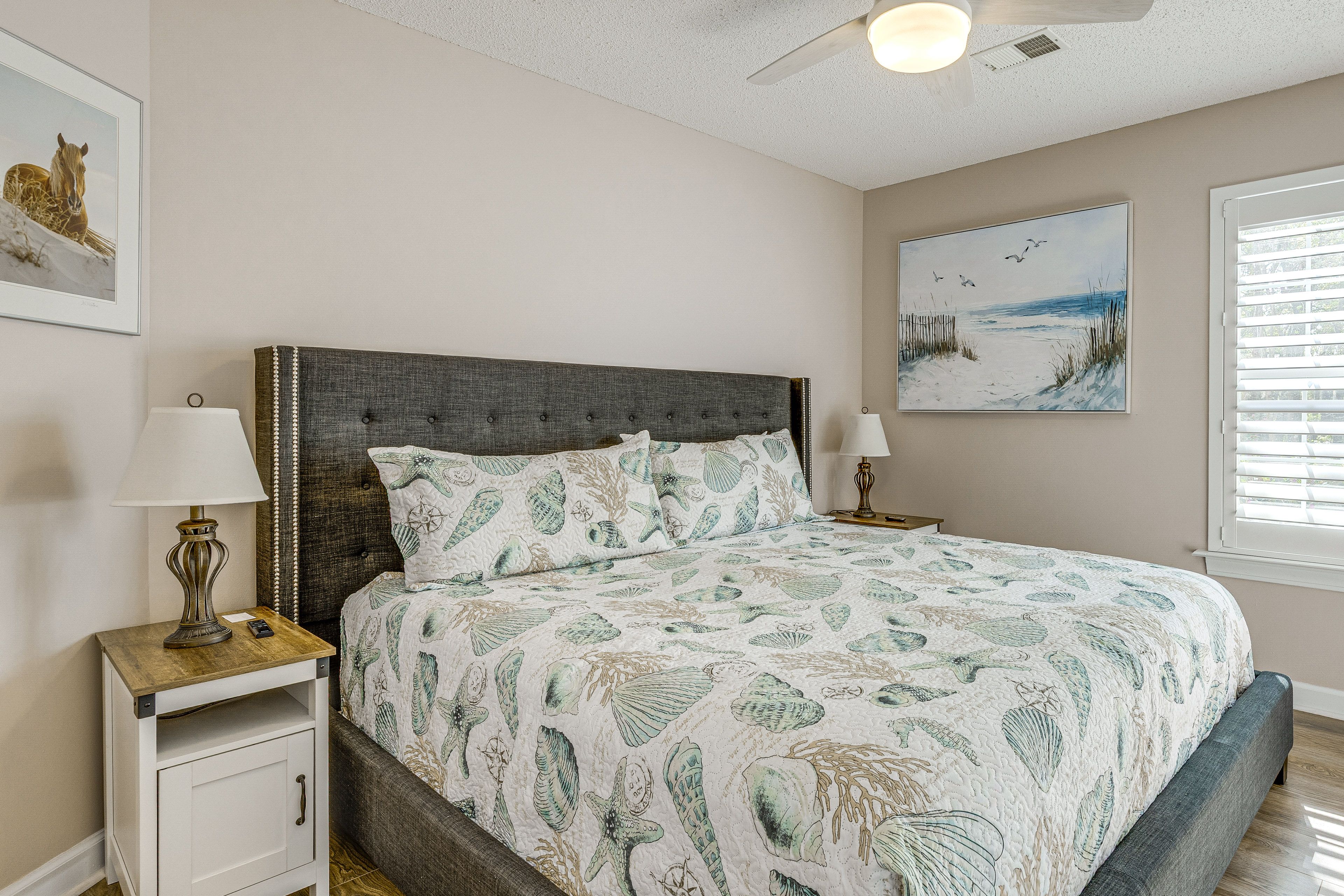 Bedroom 2 | King Bed