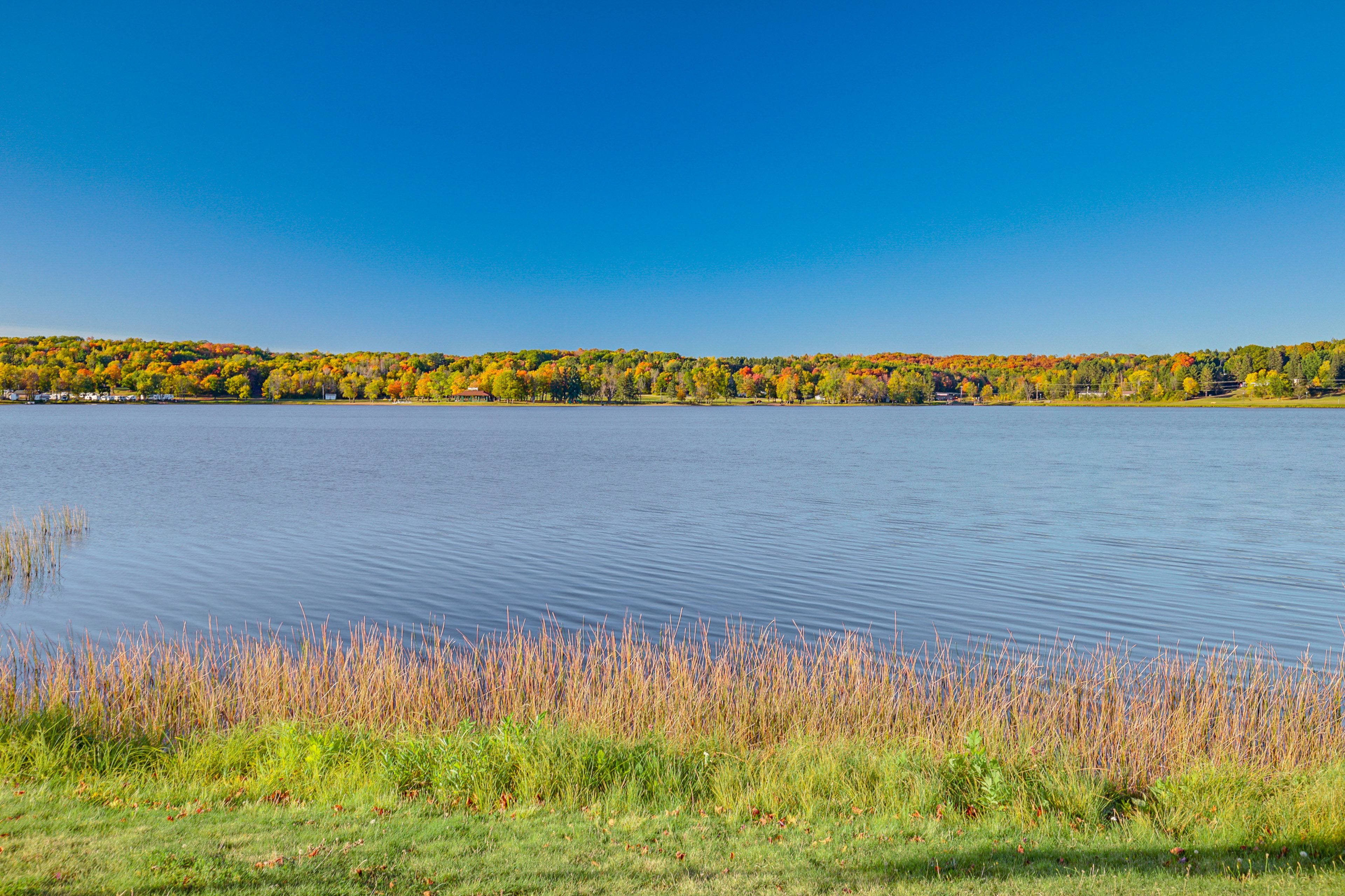 Walk to Sunday Lake