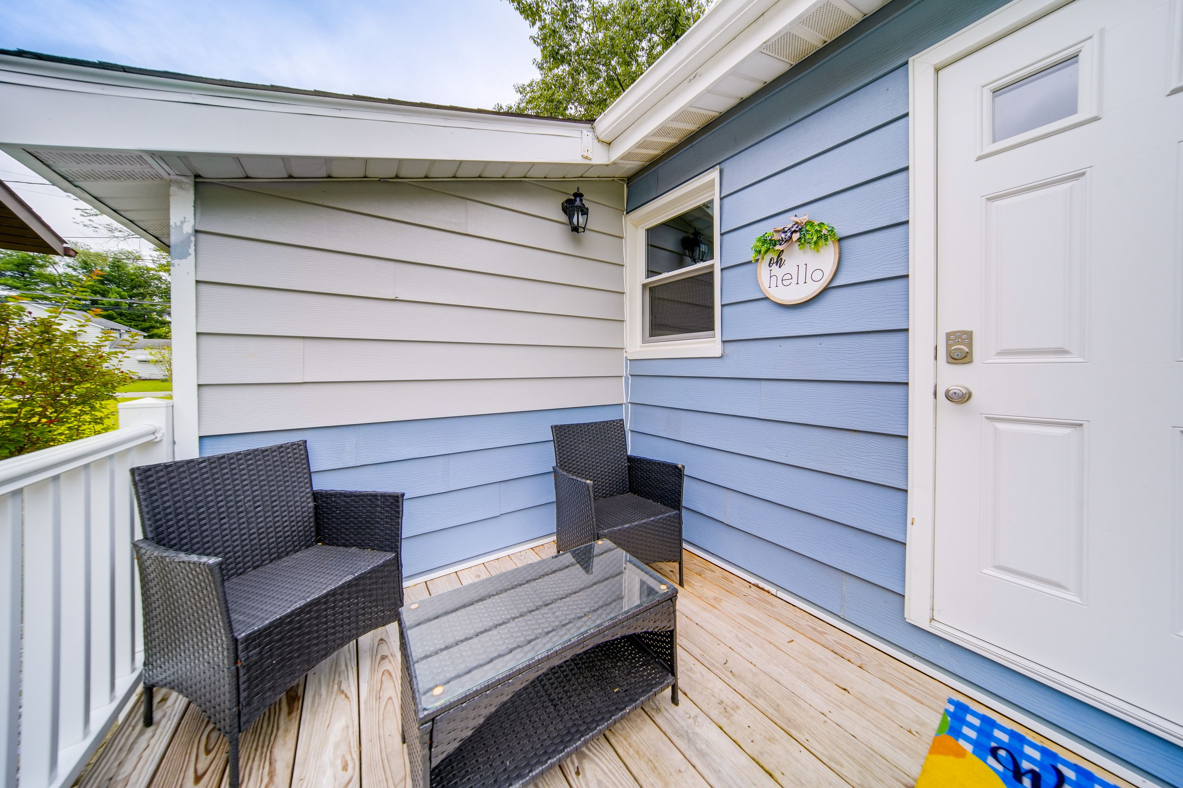 Unit Entry | Private Deck