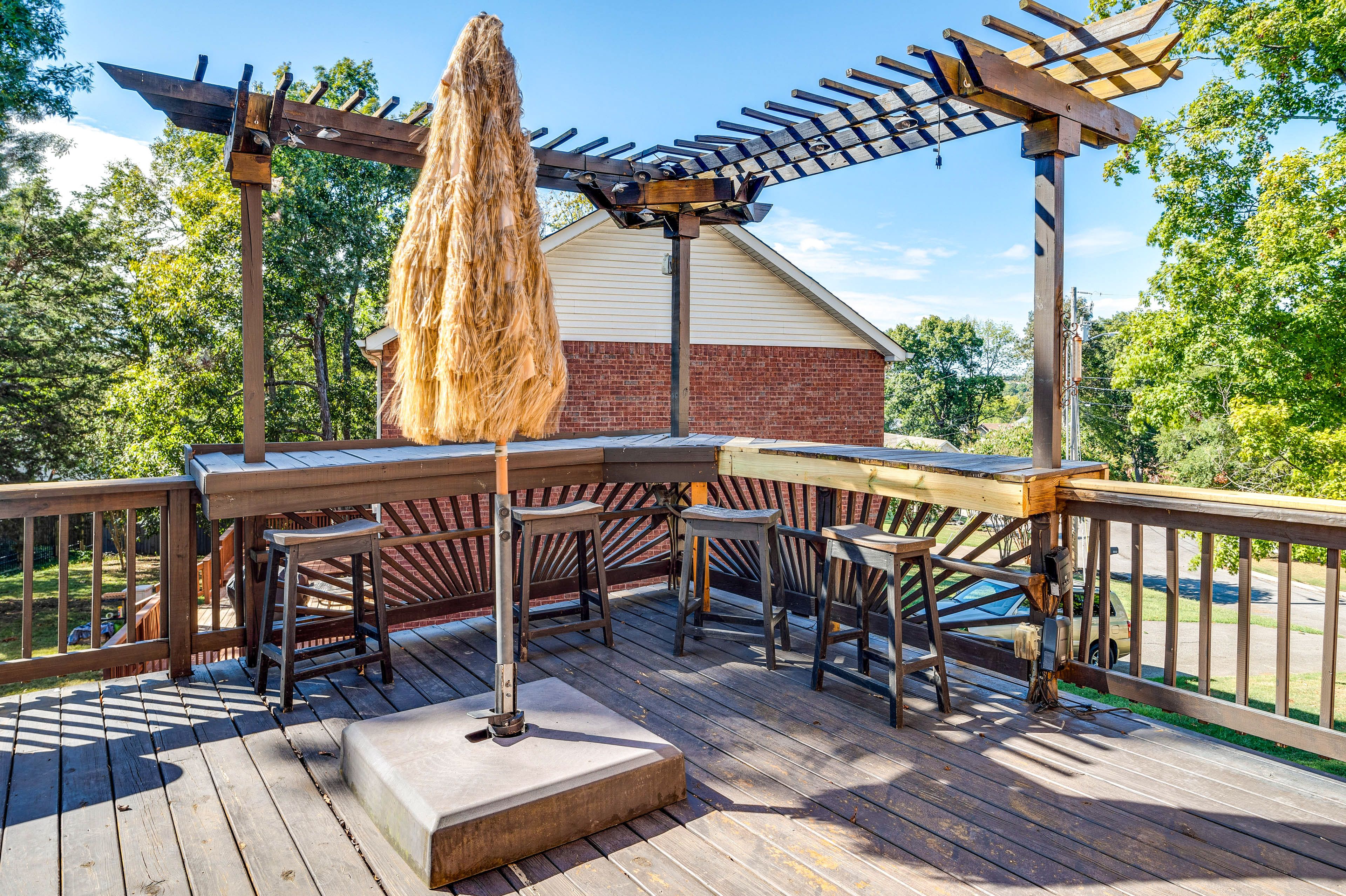 Deck | Outdoor Seating & Deck