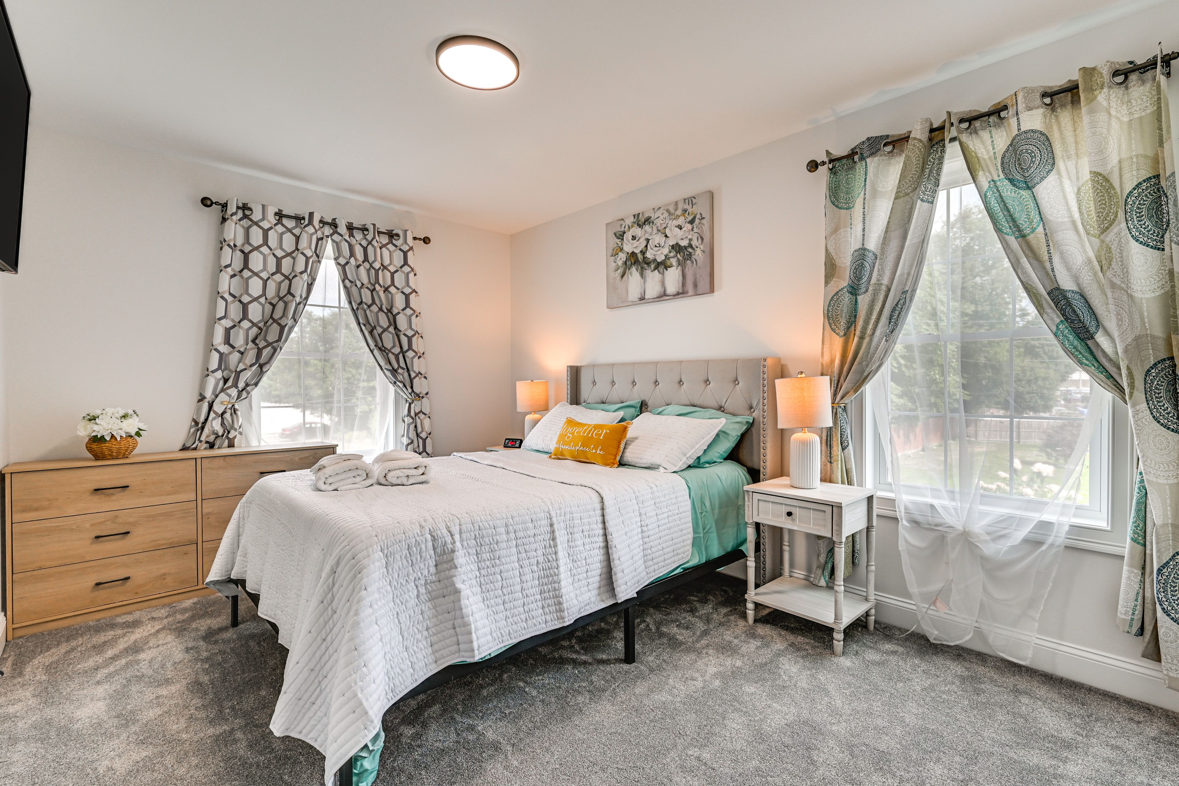 Bedroom 2 | 2nd Floor | Queen Bed