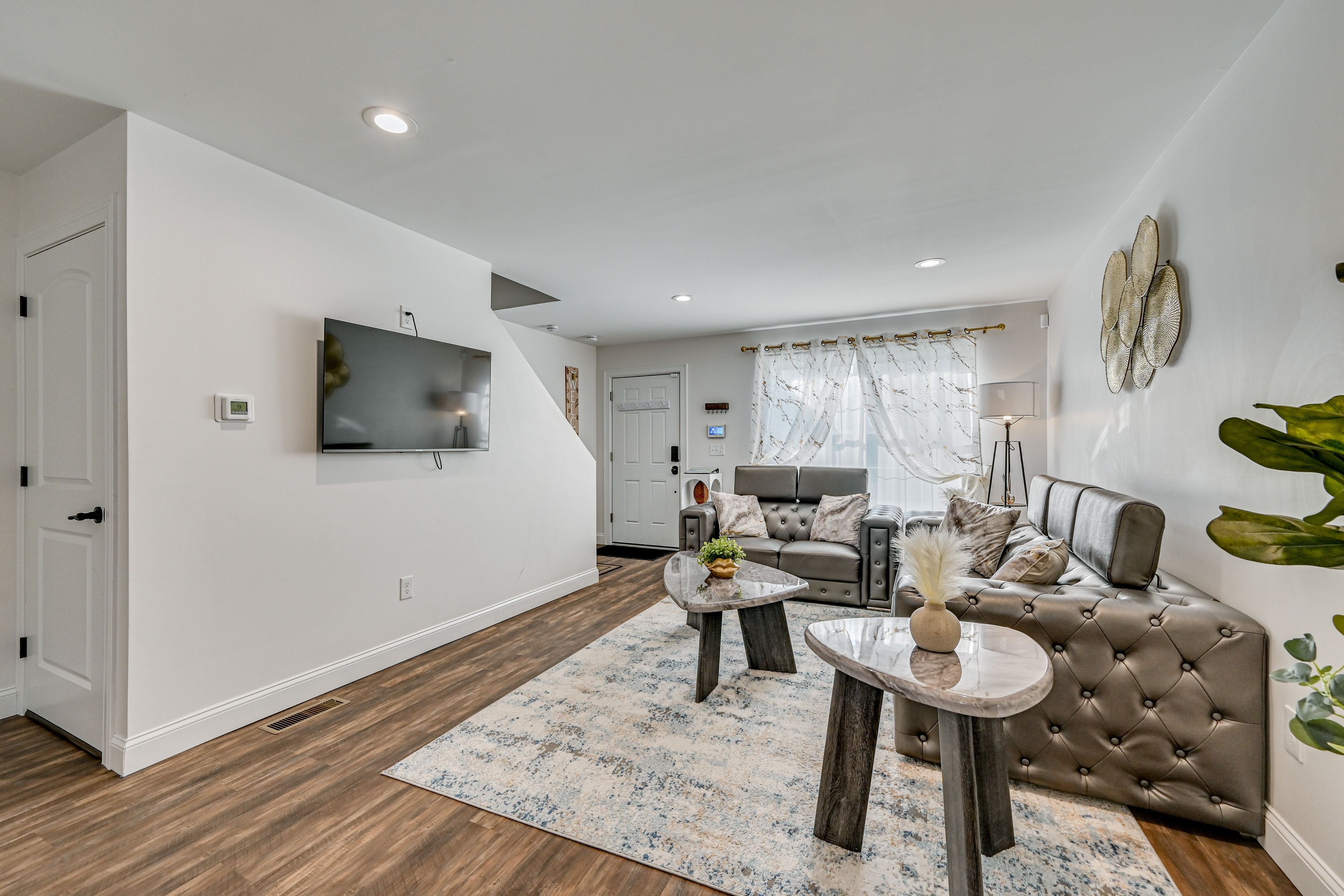 Springfield Vacation Rental | 4BR | 2BA | Stairs Required | 1,600 Sq Ft