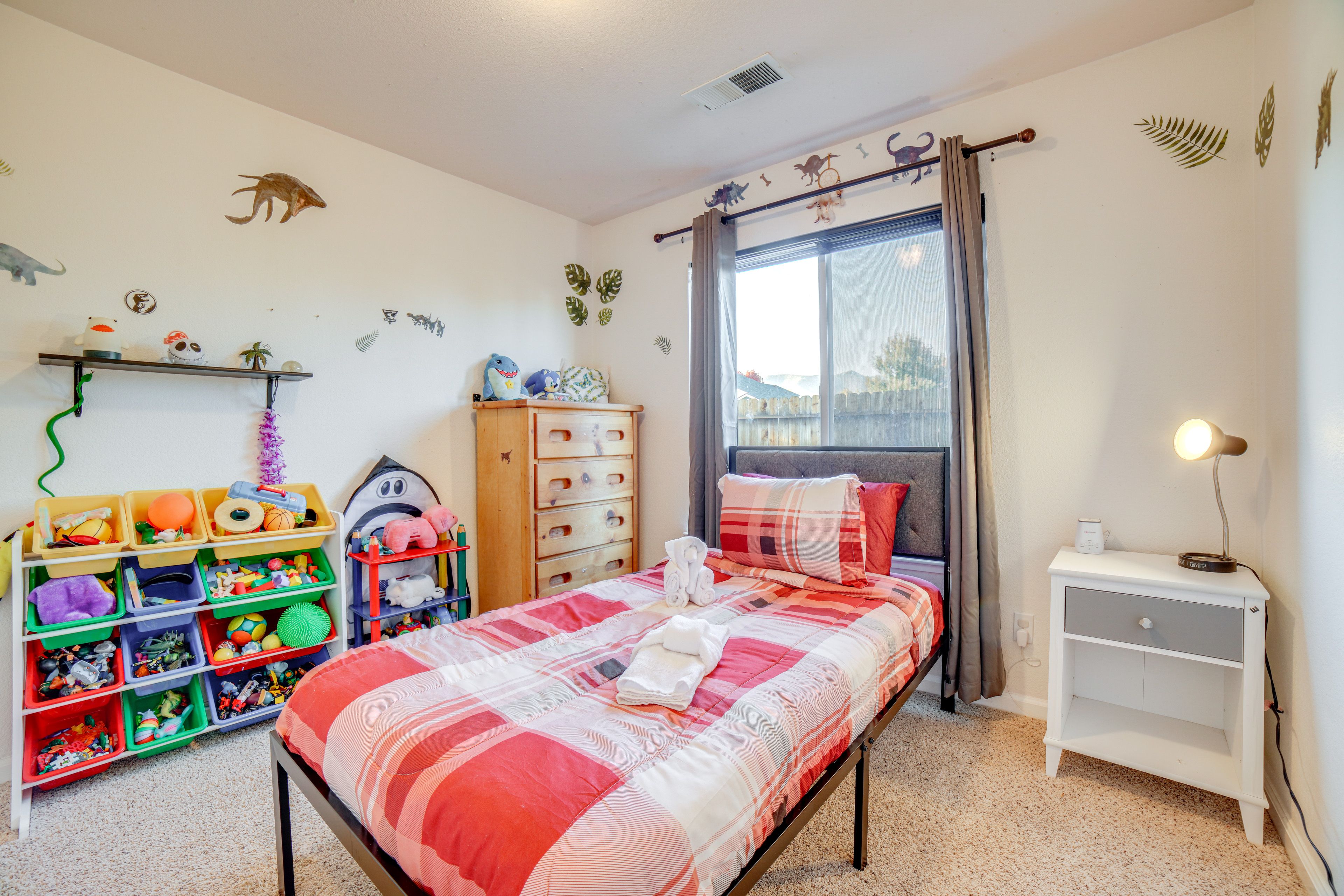 Bedroom 2 | Twin Bed | Linens Provided