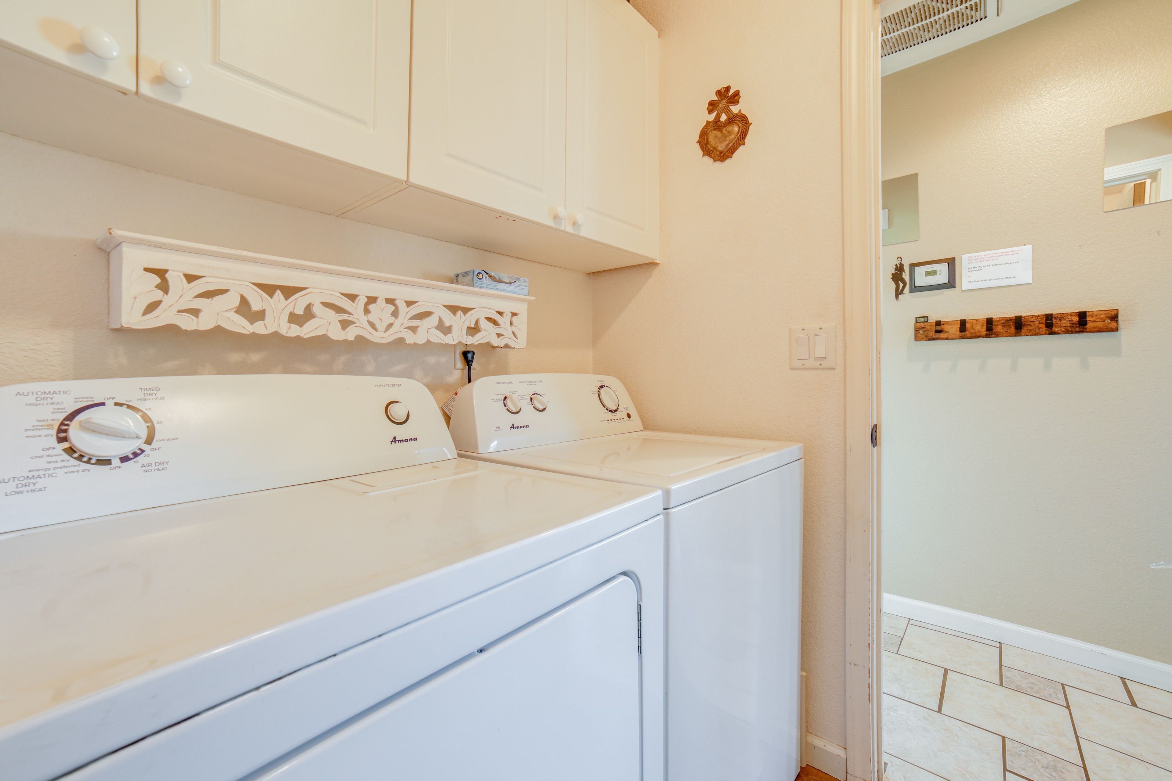 Laundry Room | Washer & Dryer