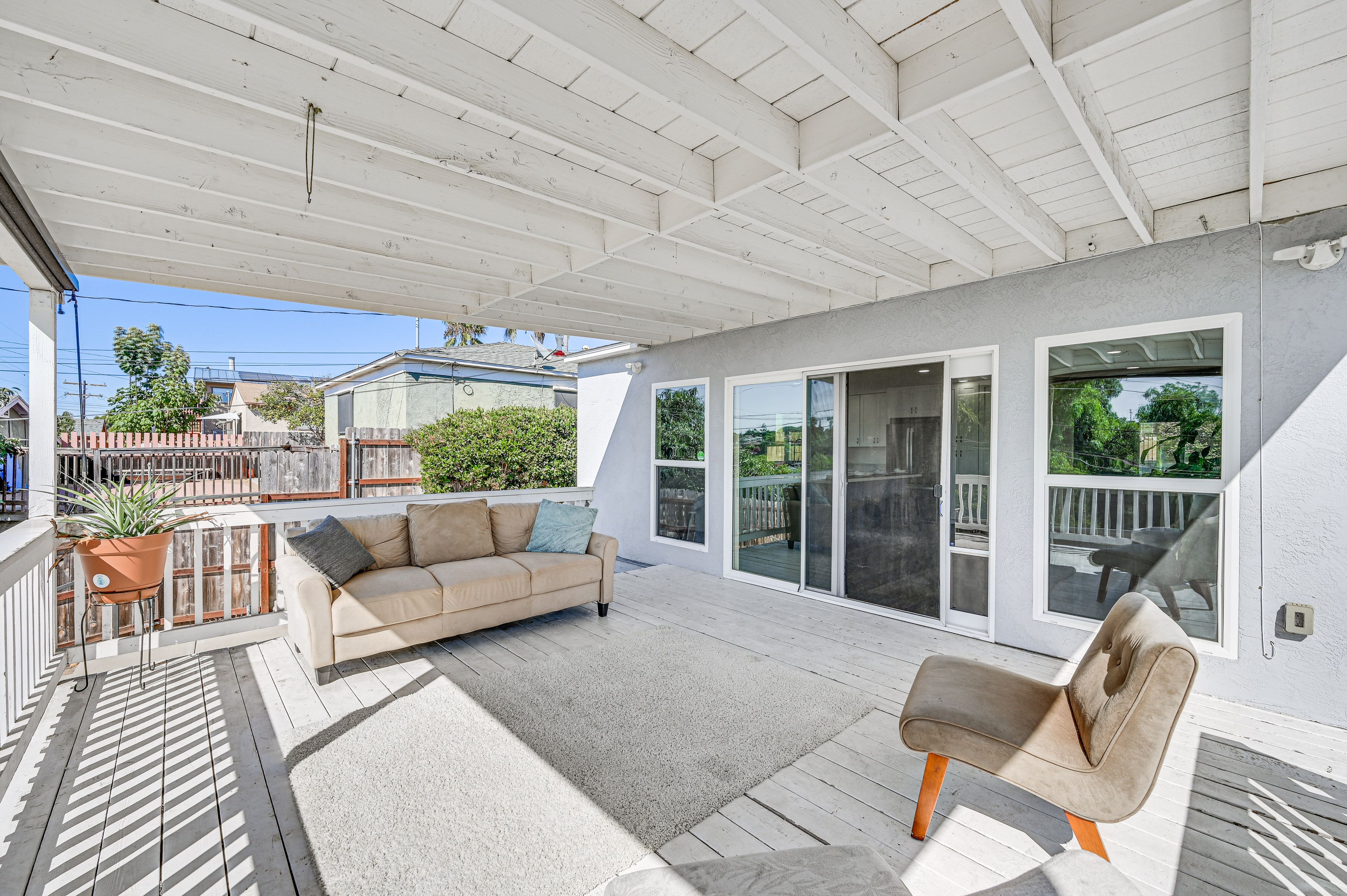 Covered Deck w/ Furnishings