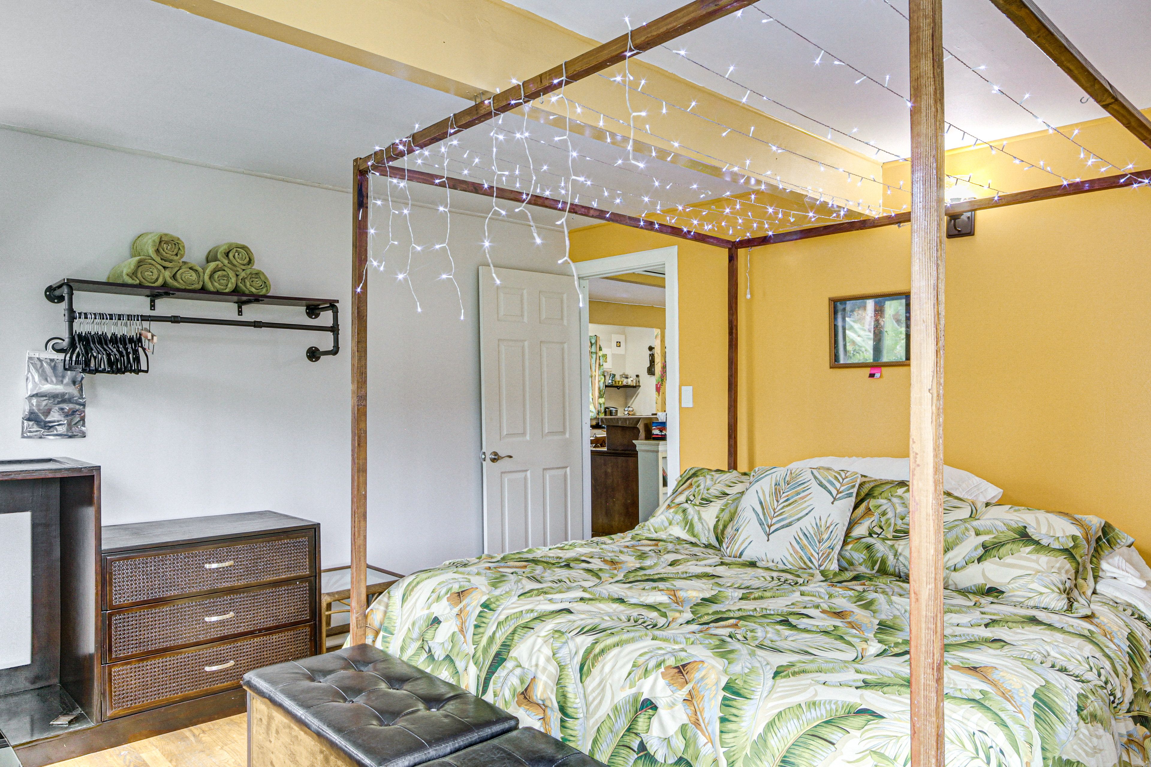 Bedroom 2 | 2nd Floor | King Bed