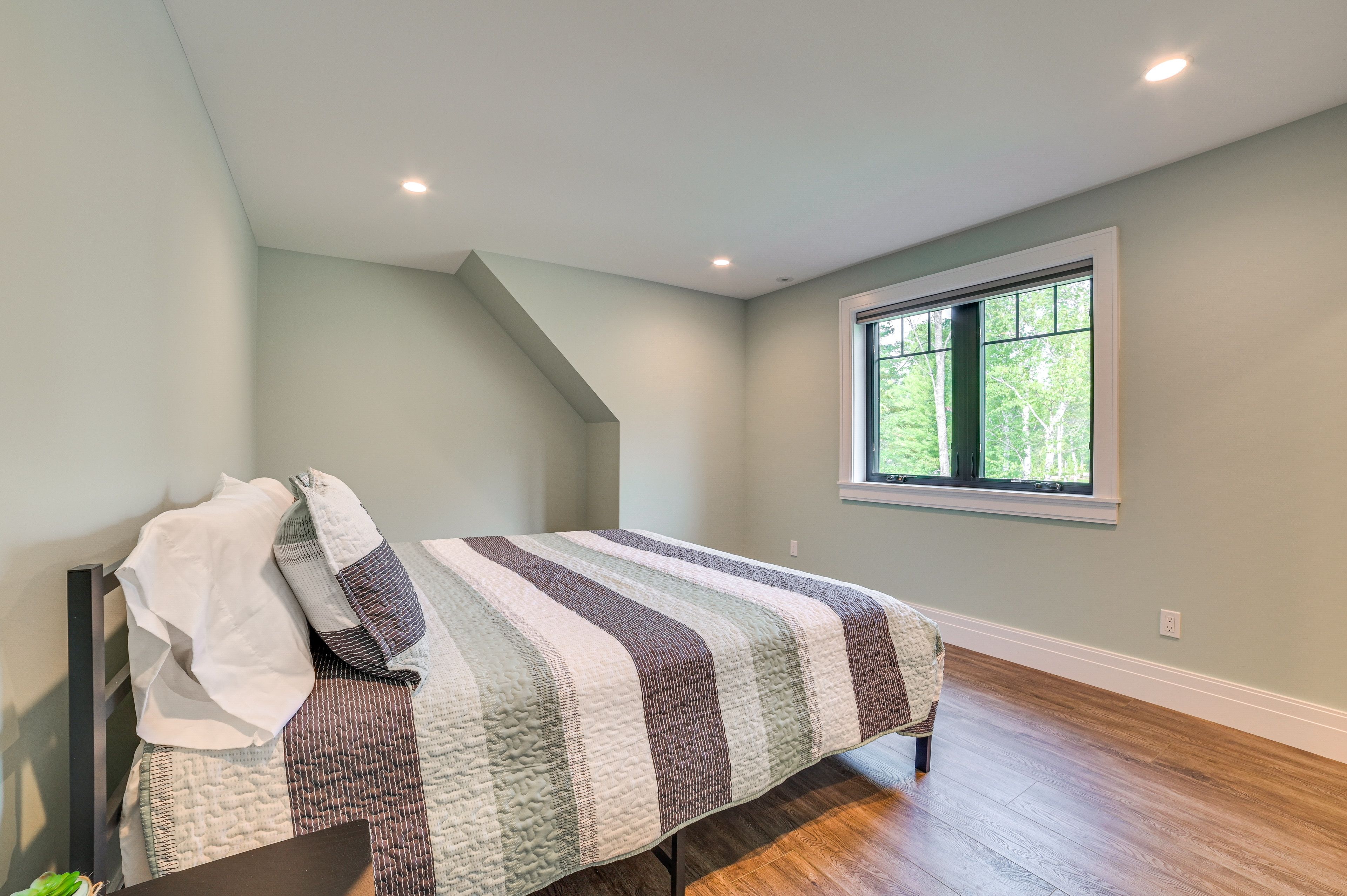 Bedroom 2 | 2nd Floor | King Bed | Walk-In Closet