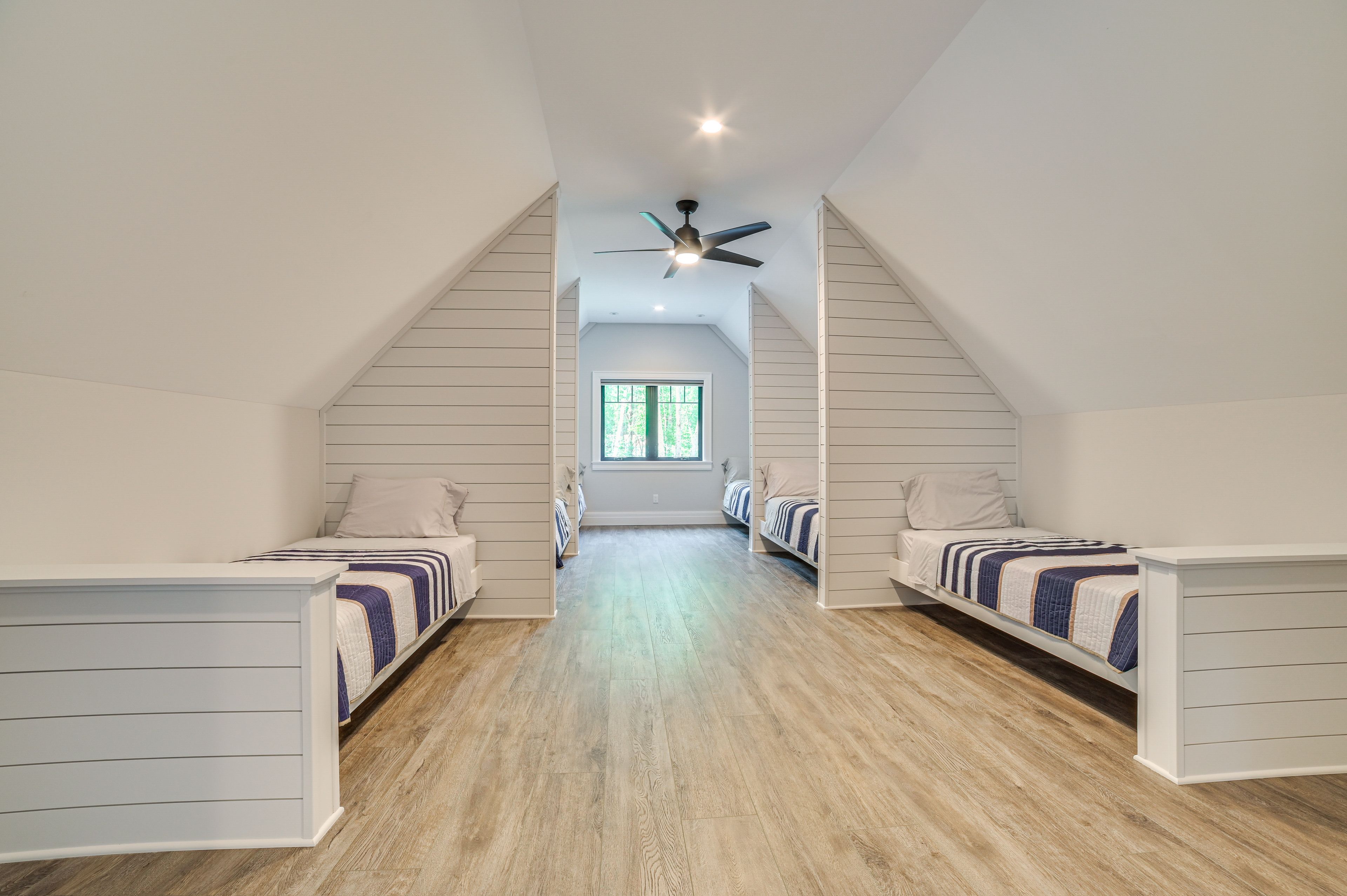 Bedroom 3 | 2nd Floor | 4 Full Beds | 2 Twin Beds