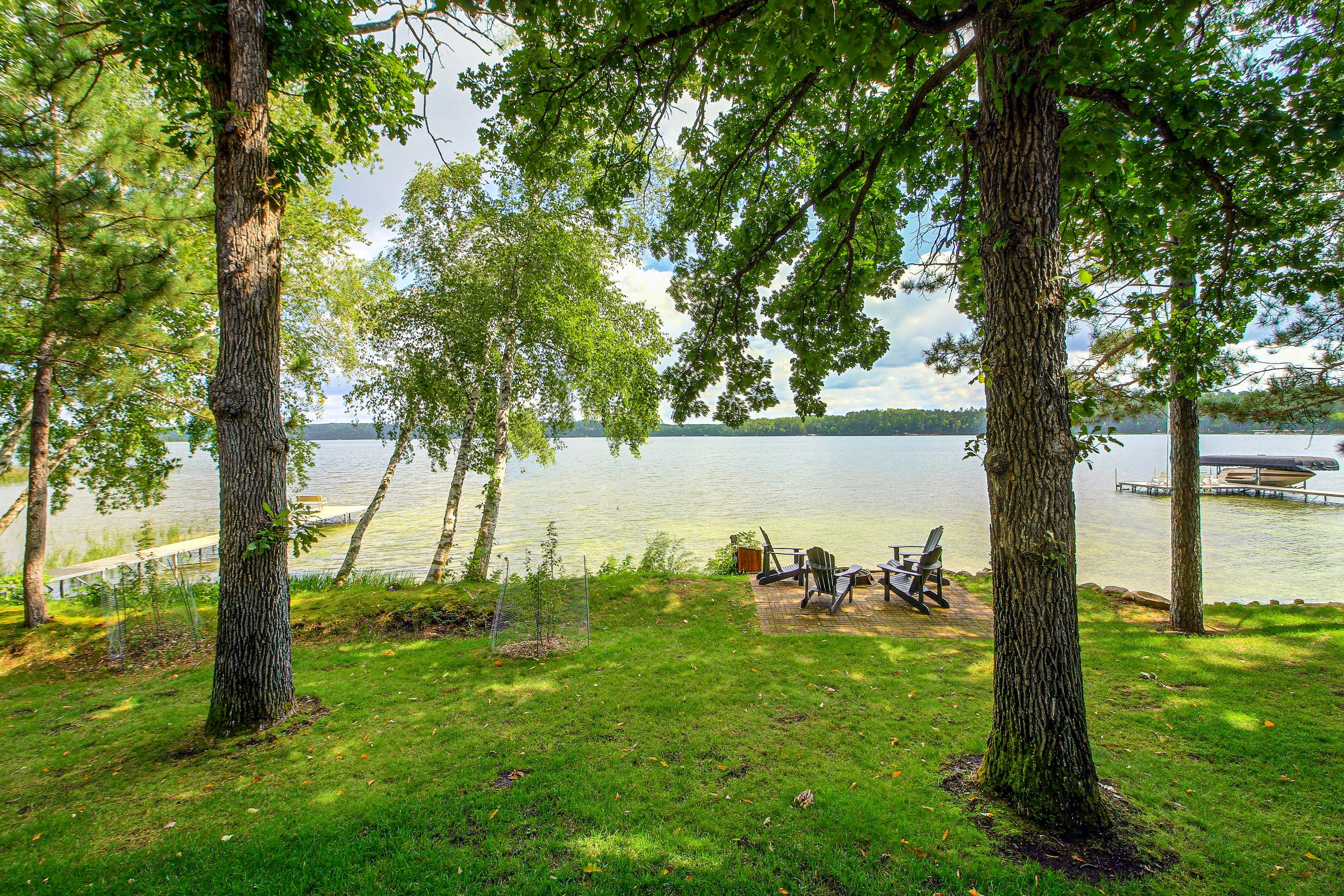 Lakefront Yard | Fire Pit