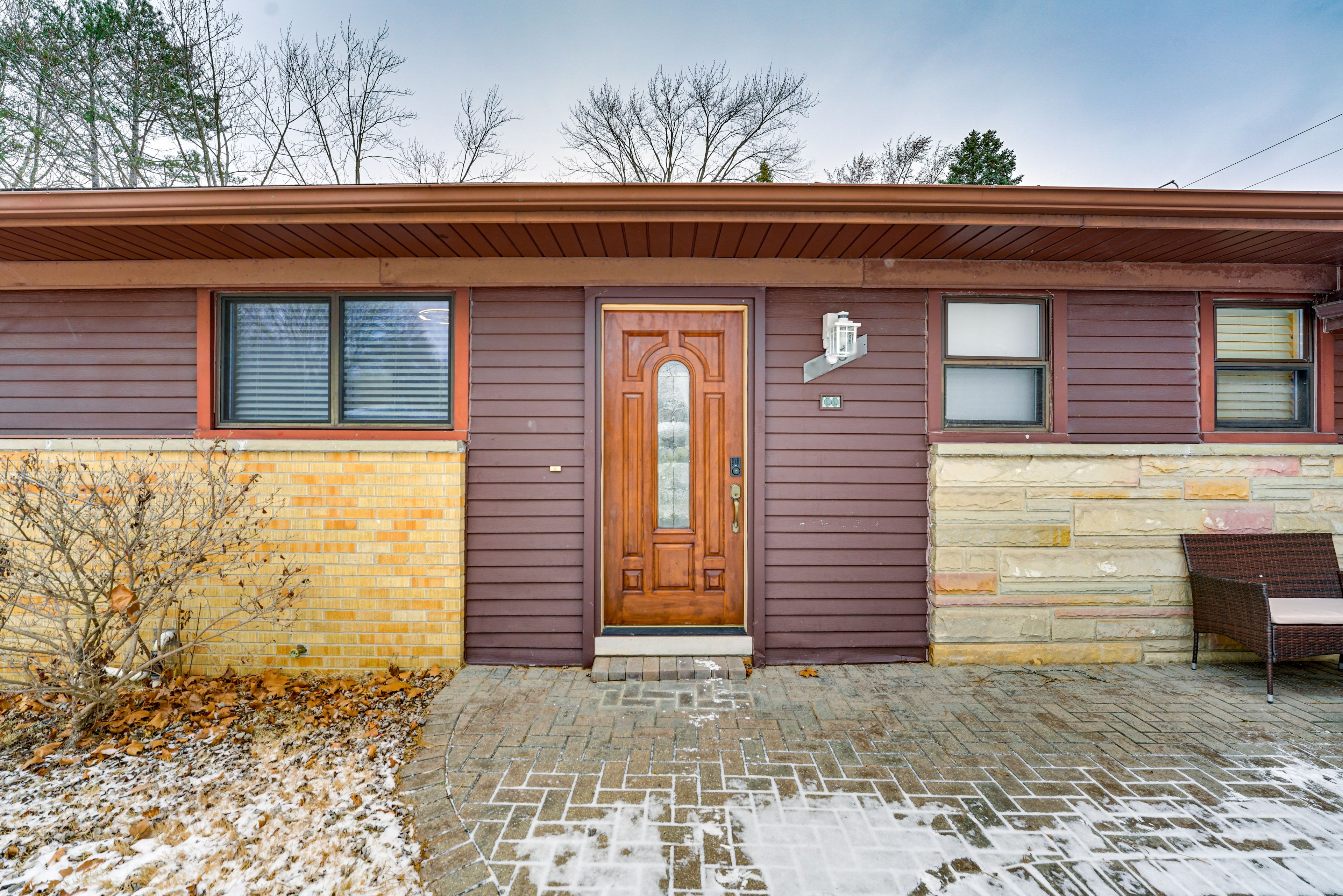 House Exterior | Keyless Entry