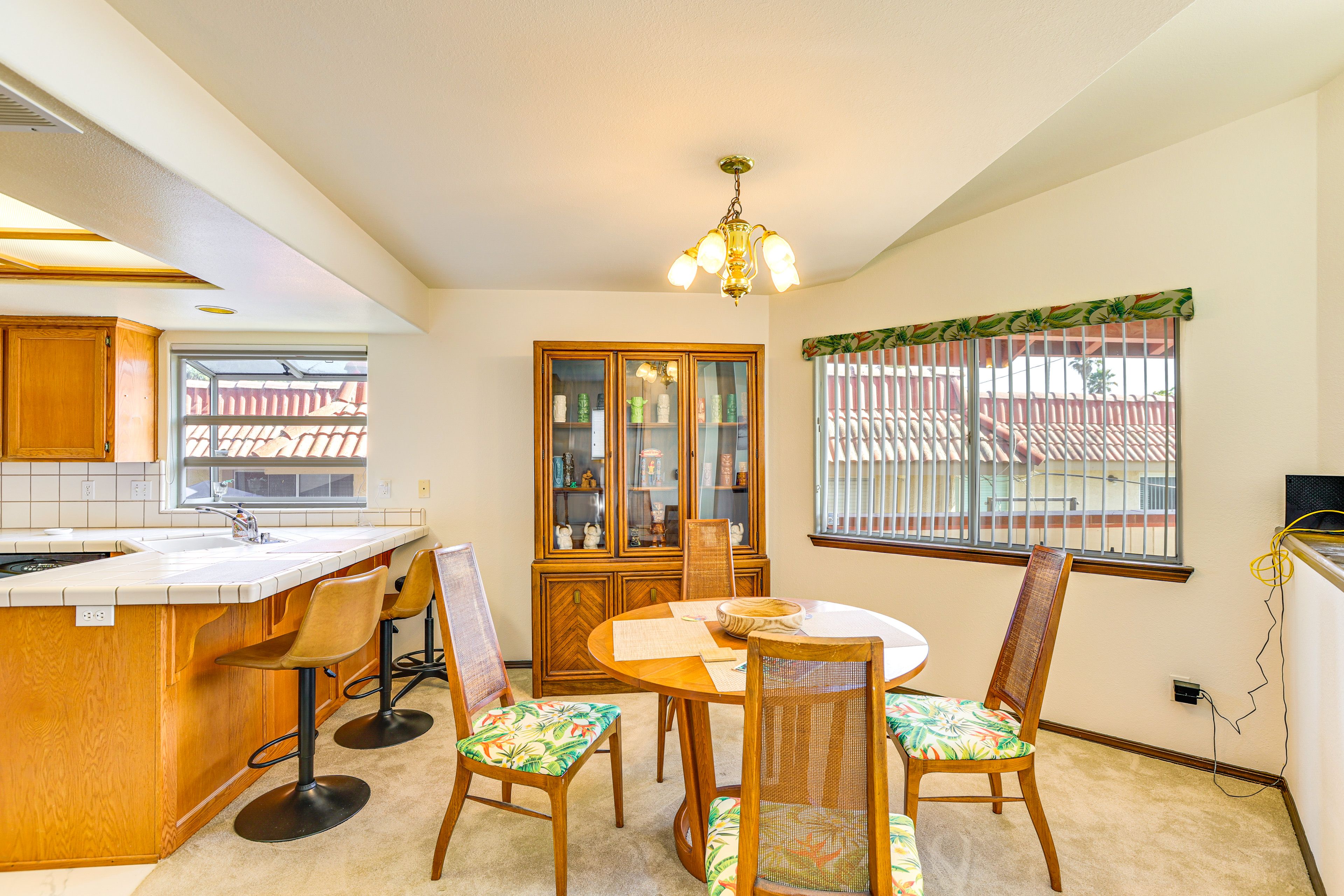 Dining Area | 1st Floor