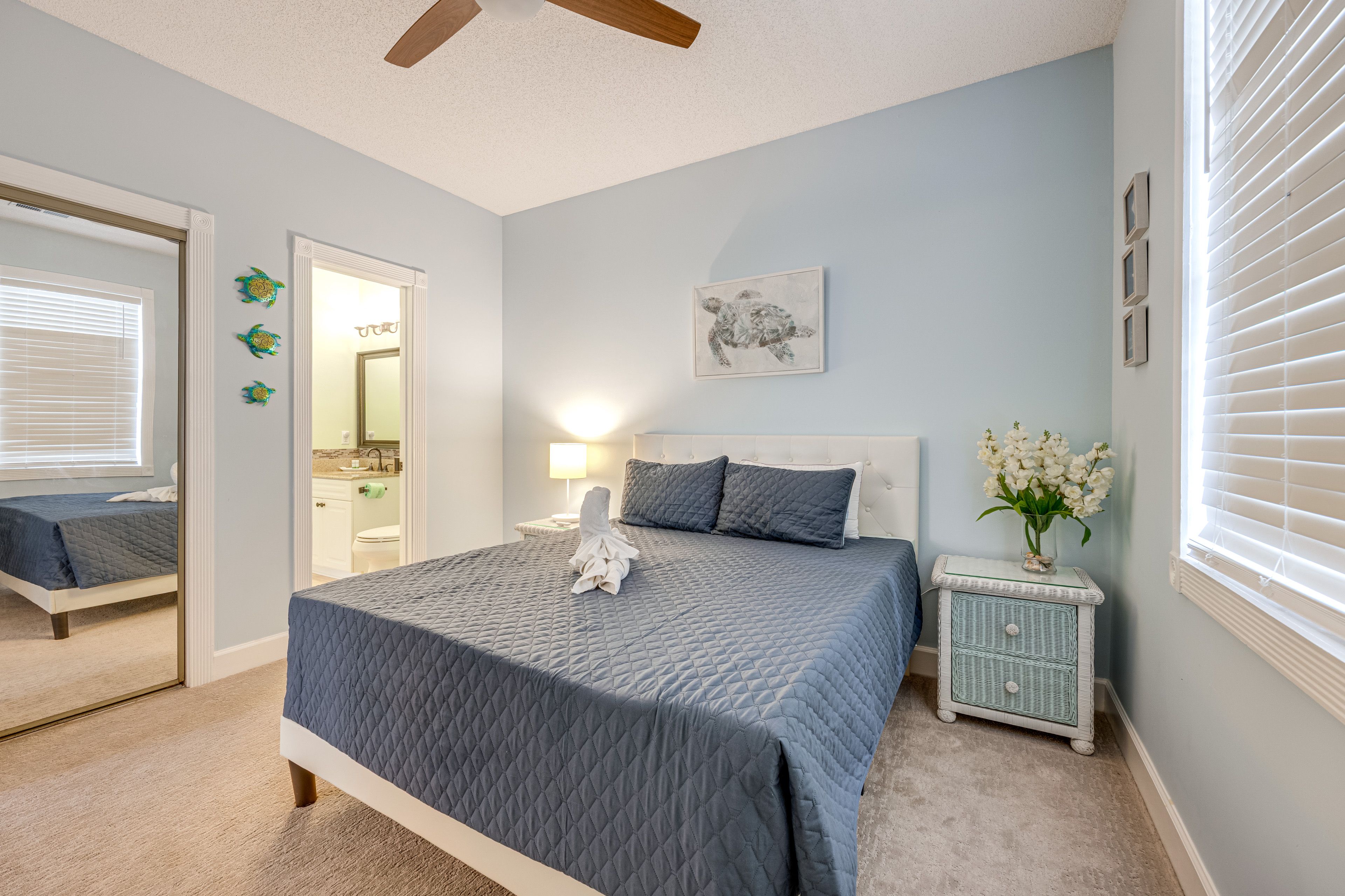 Bedroom 2 | Queen Bed | En-Suite Bathroom