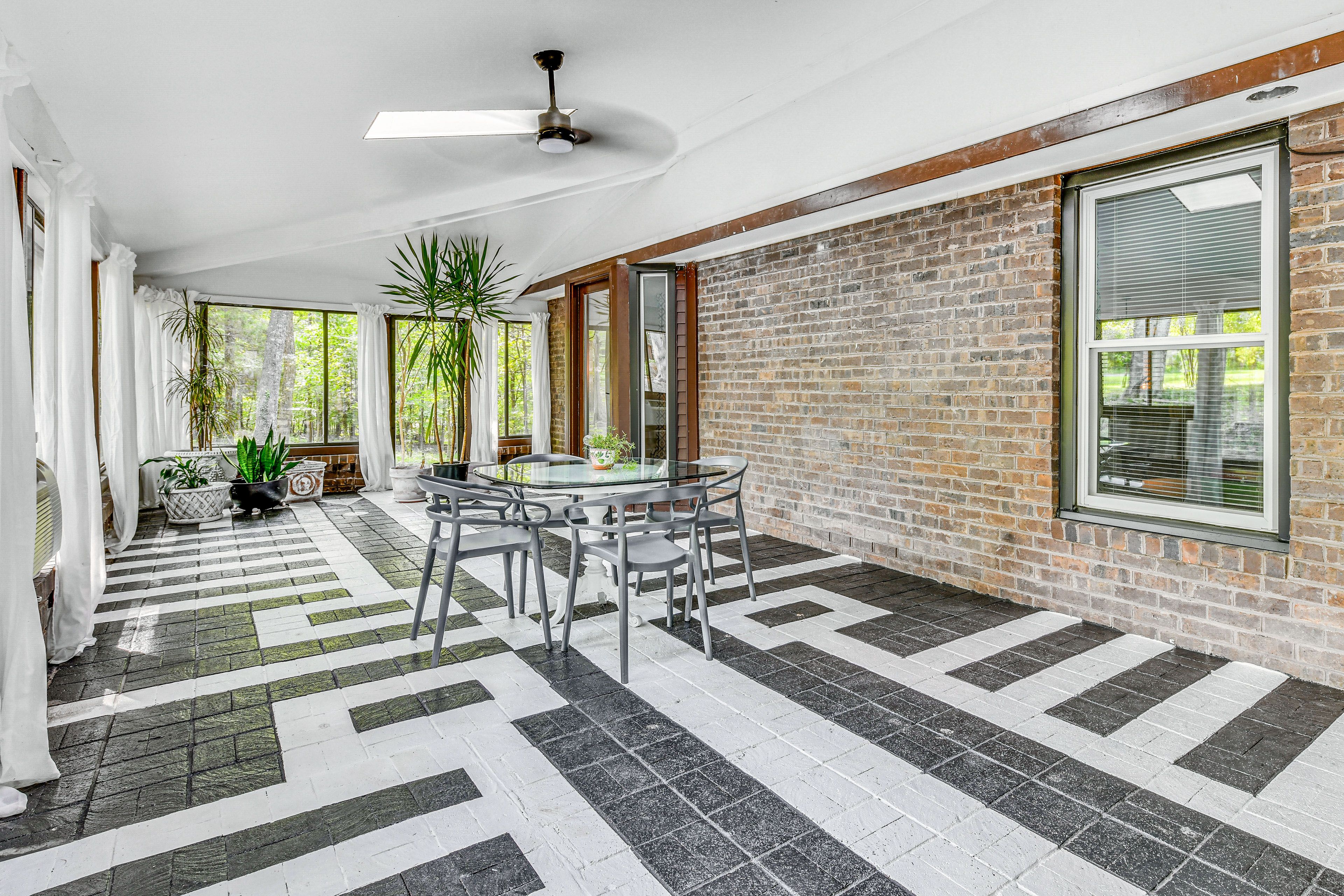 Screened Porch