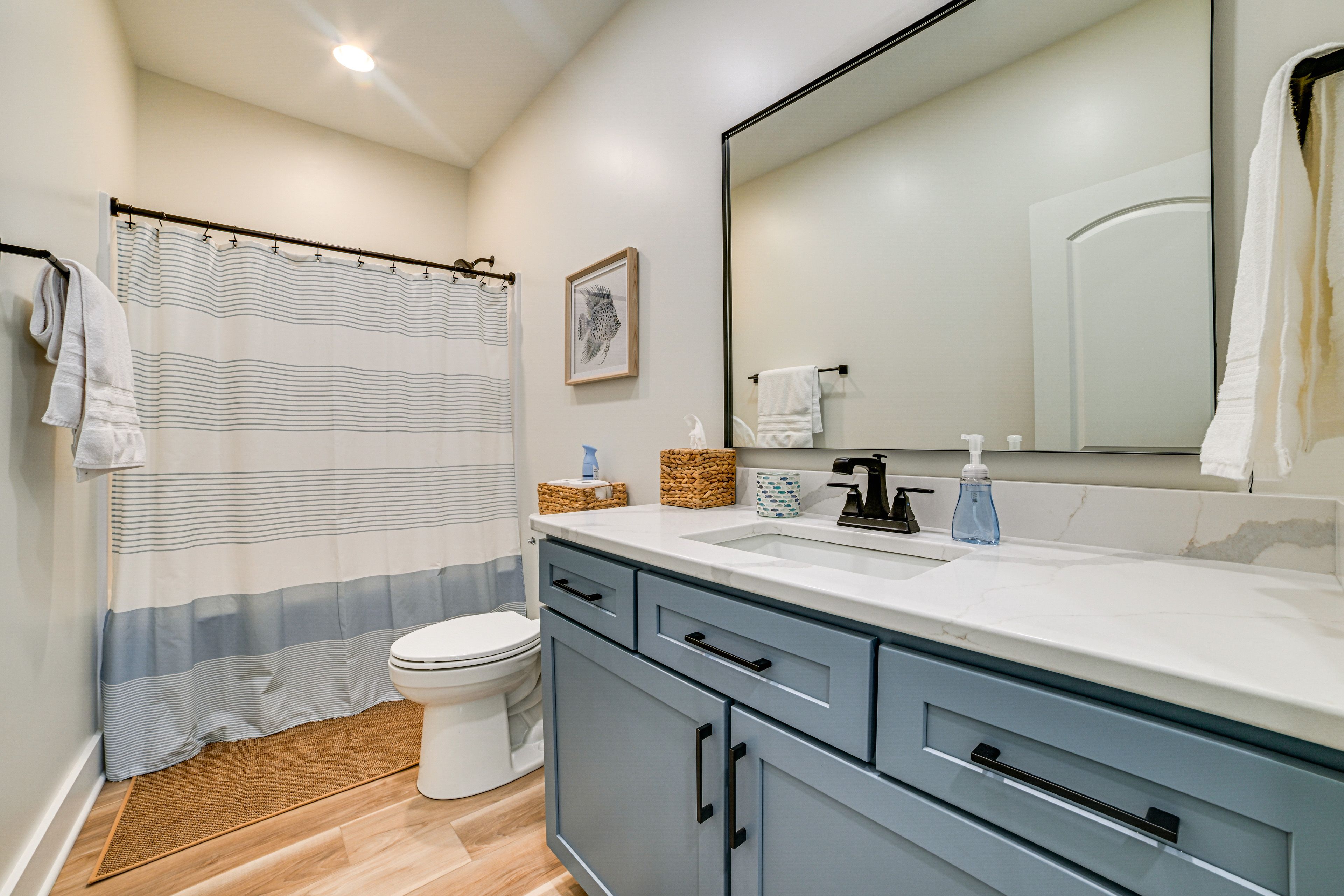 Full Bathroom | 1st Floor