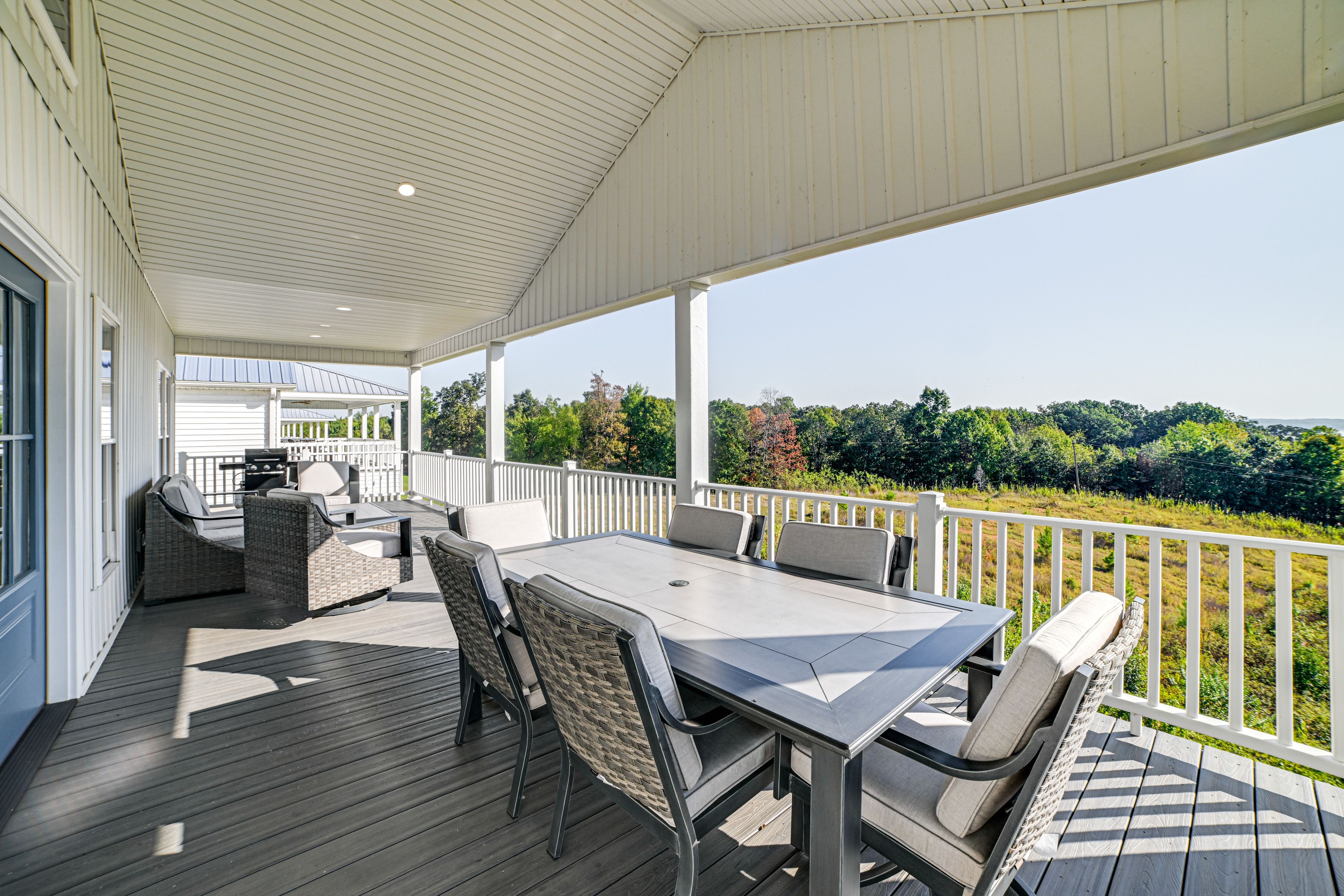 Deck | Dining Area