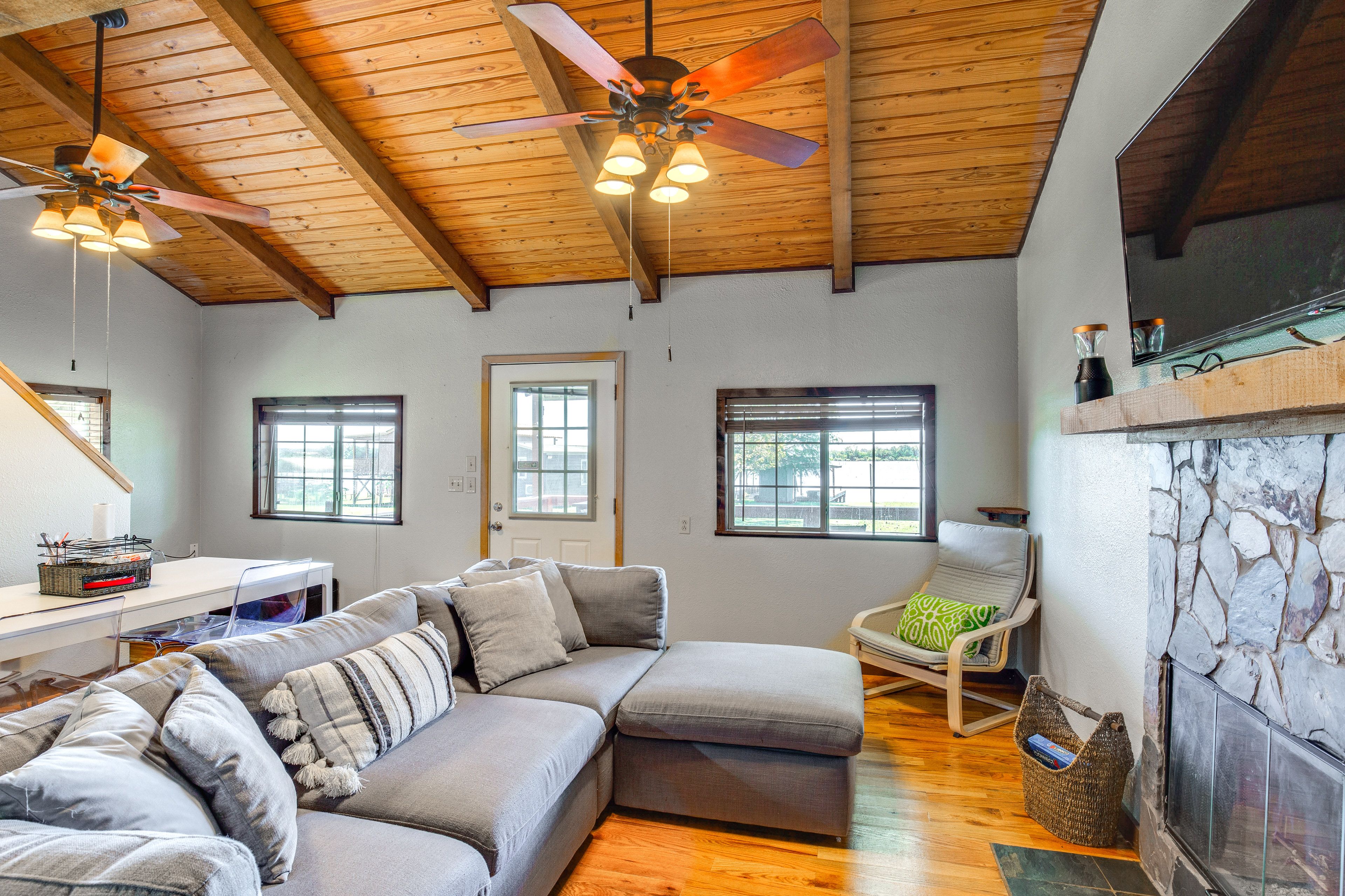 Chandler Vacation Rental | 2BR | 2BA | 1,300 Sq Ft | Step-Free Entry