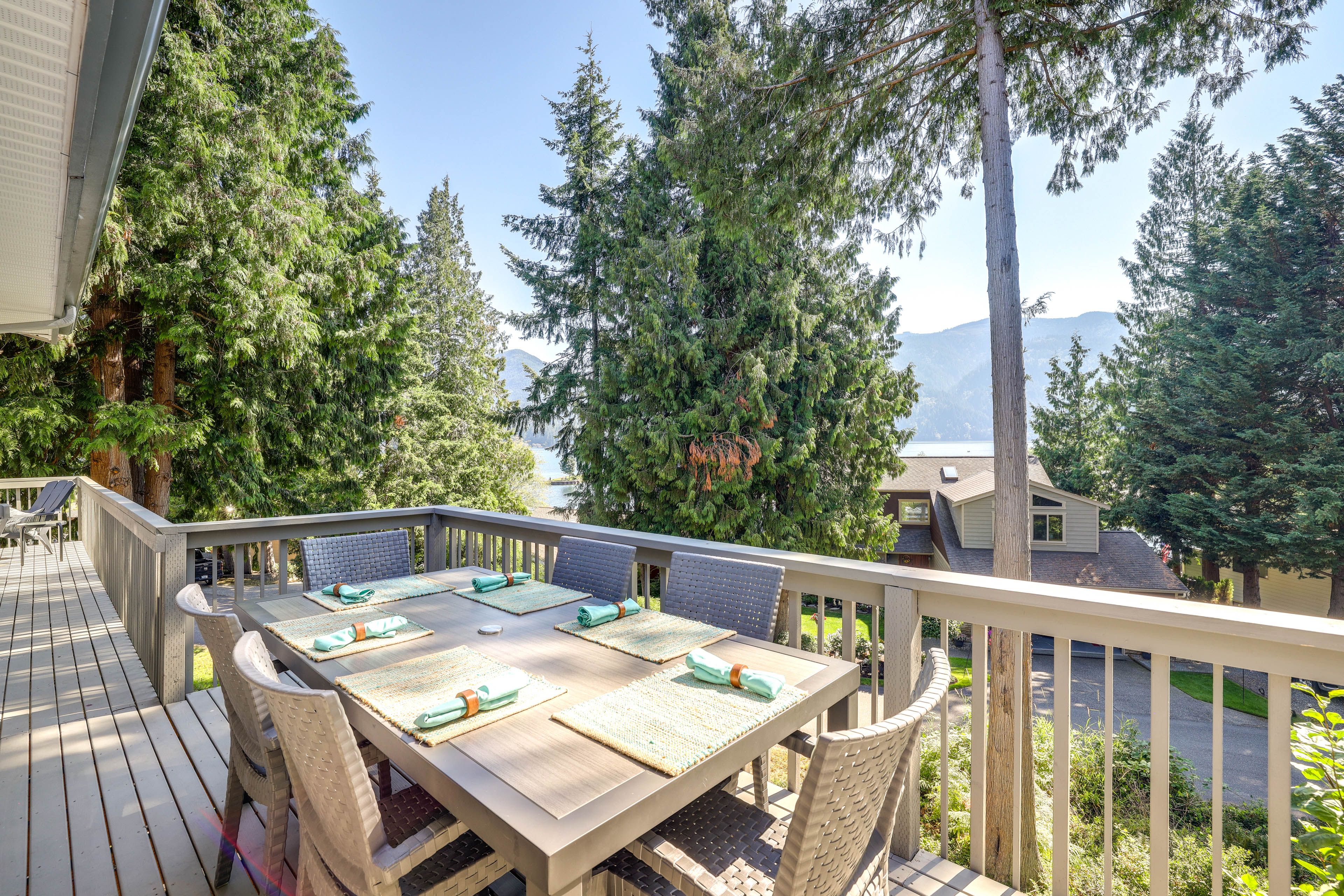 Bellingham Vacation Rental | 3BR | 2BA | 2,325 Sq Ft | 5 Steps to Enter