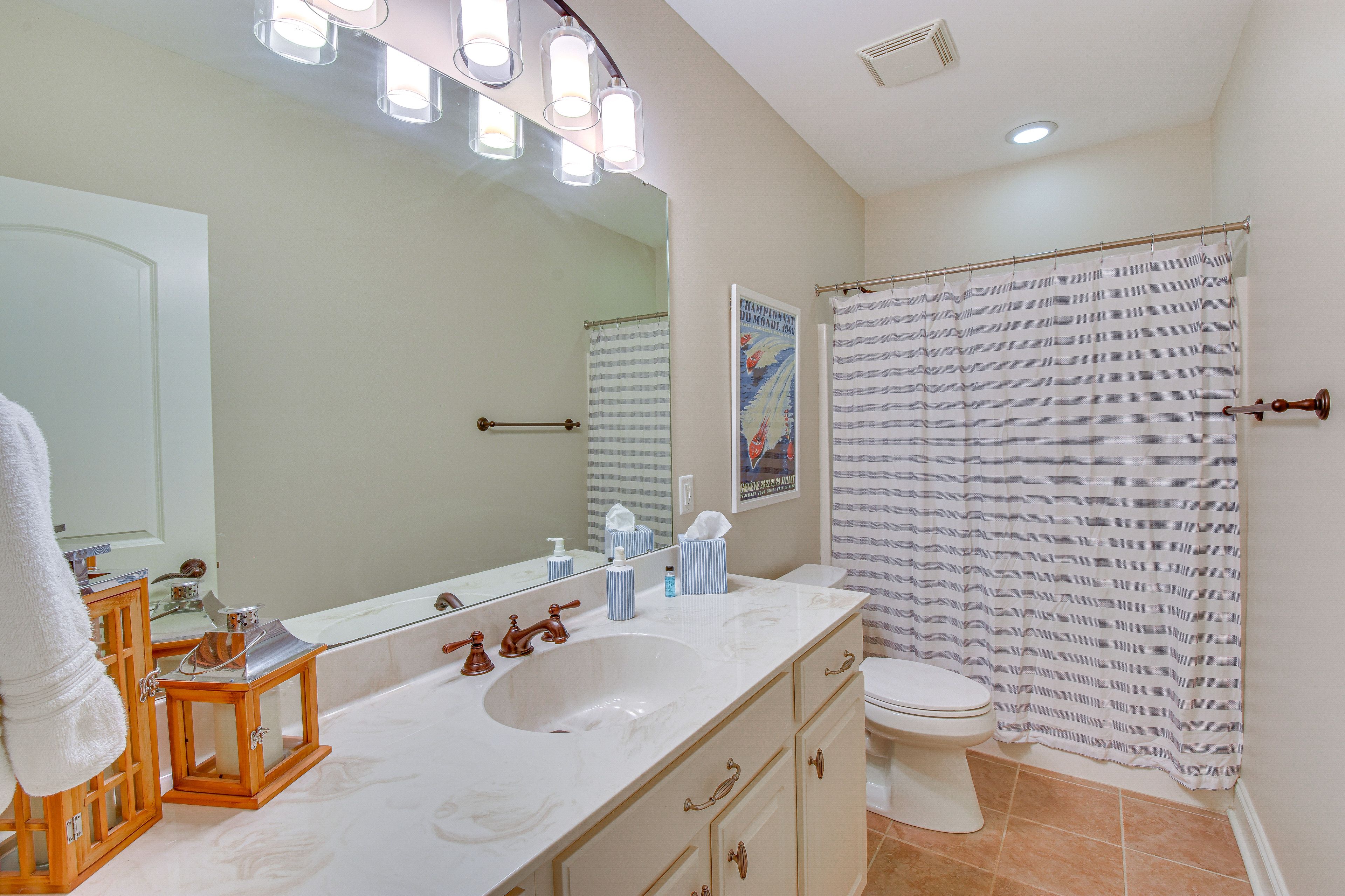 Bathroom | Lower Level