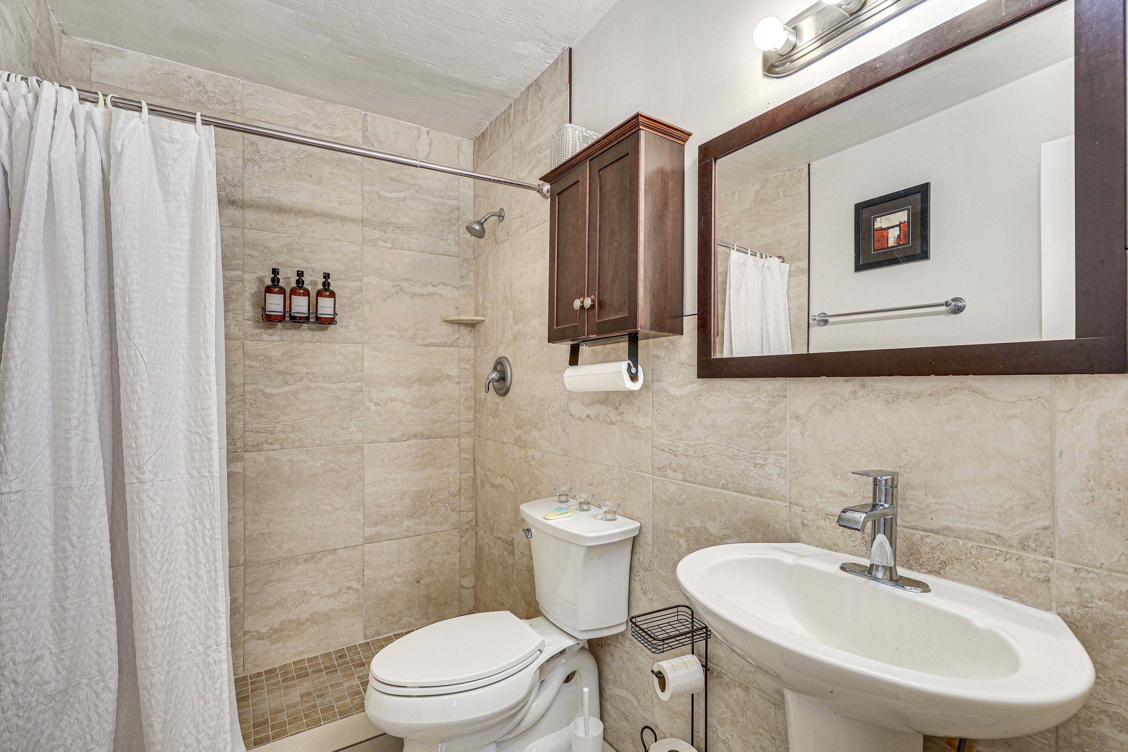Full Bathroom