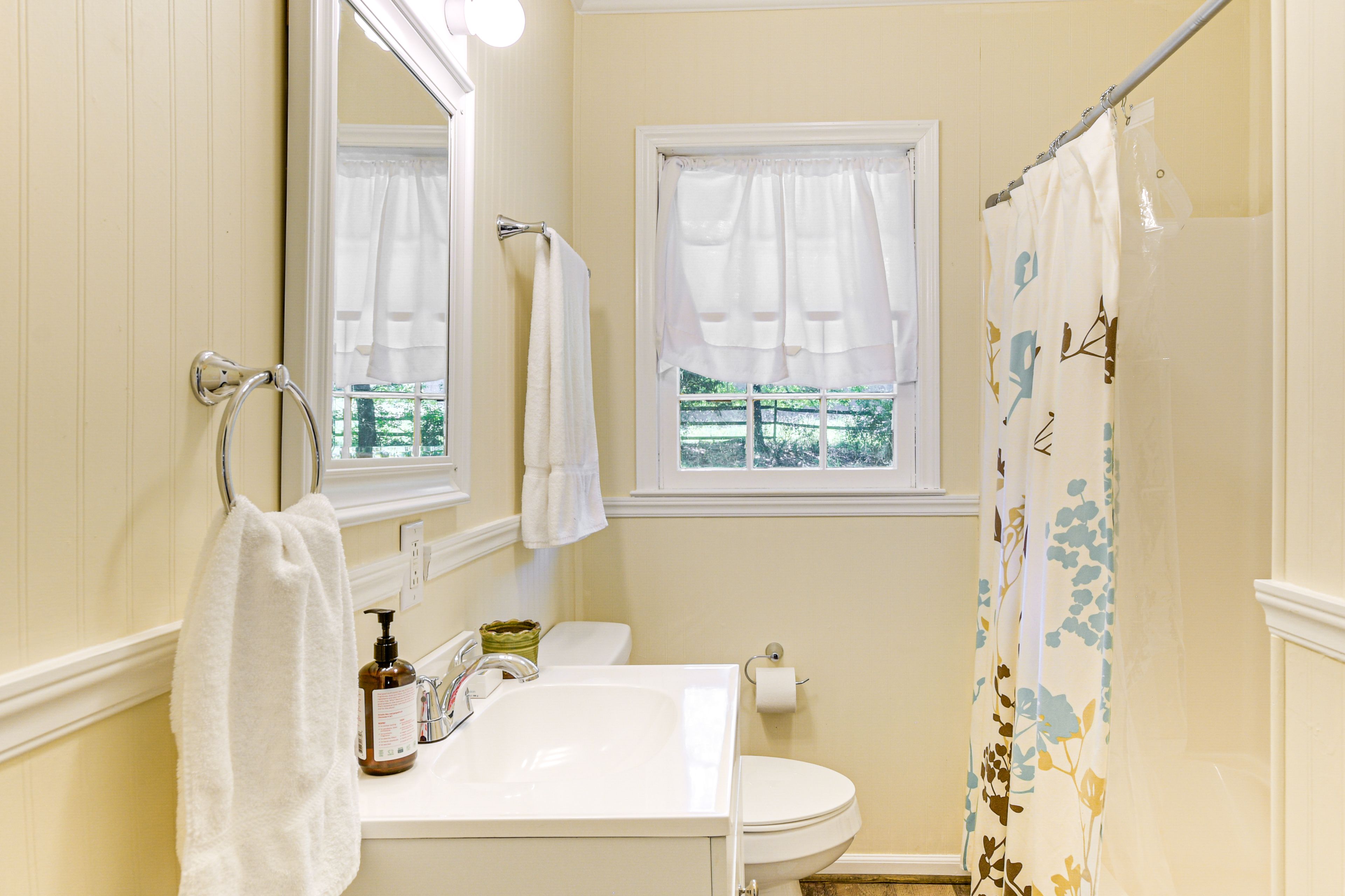 Full Bathroom