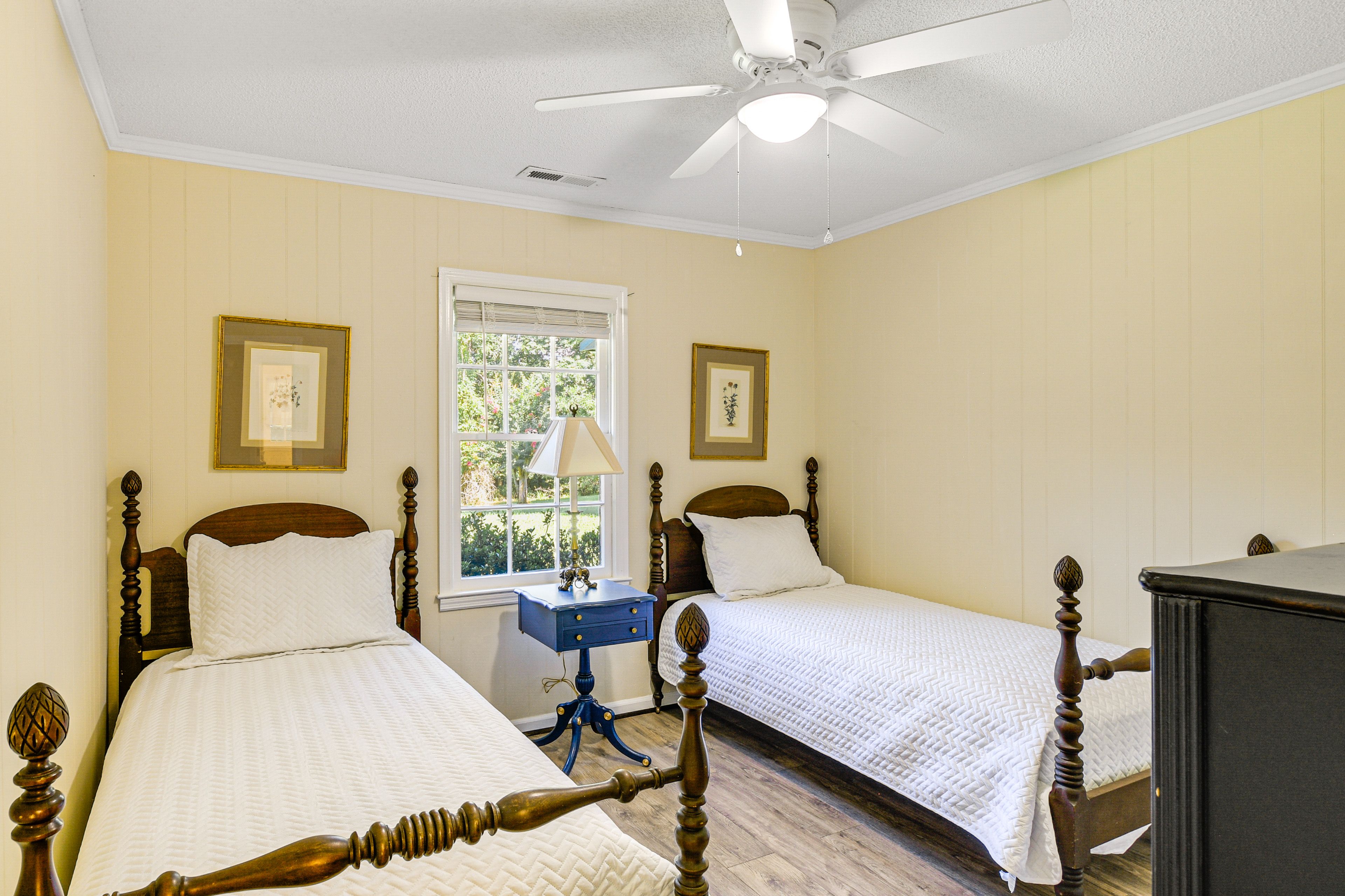 Bedroom 3 | 2 Twin Beds