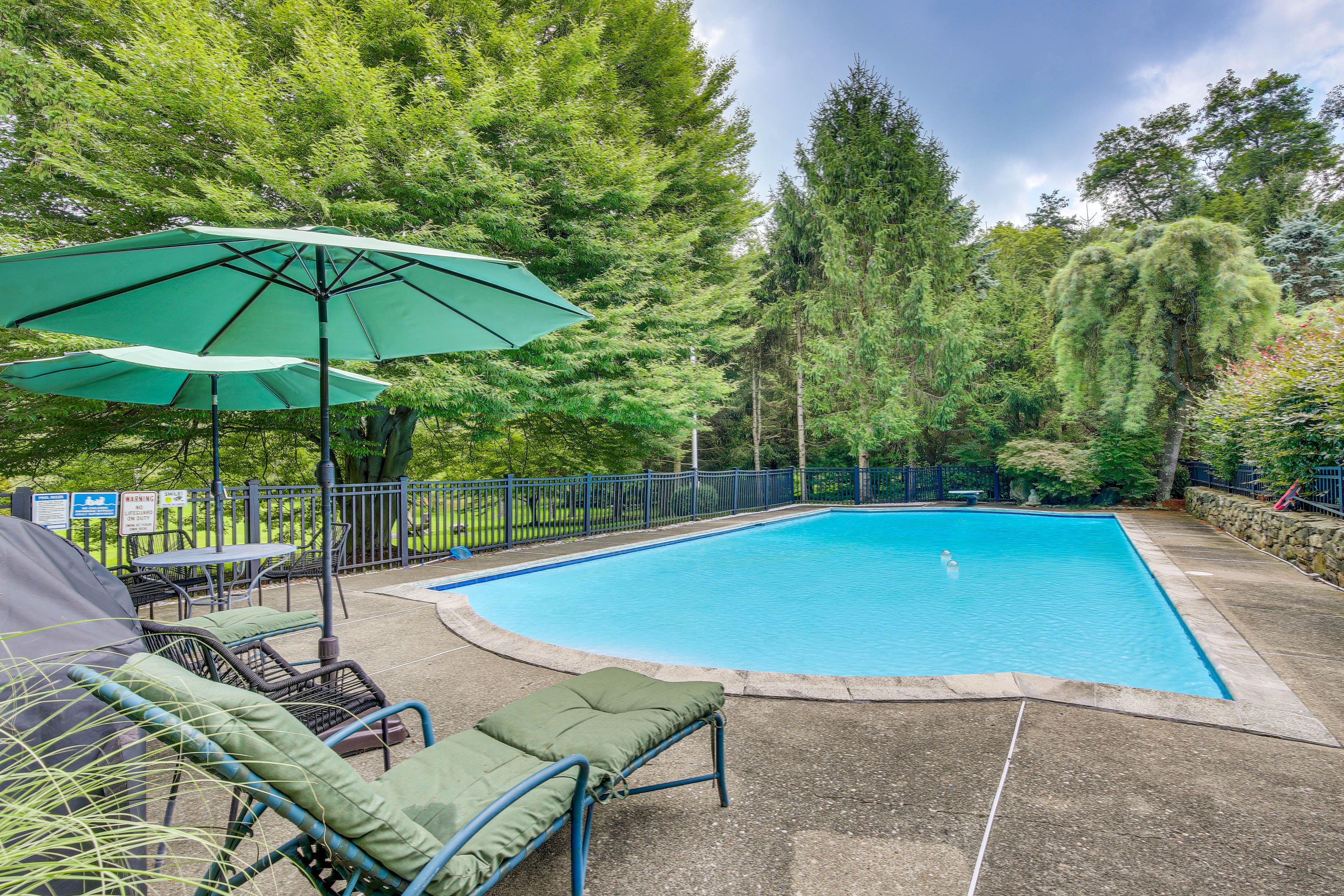 Shared Pool | Gas Grill