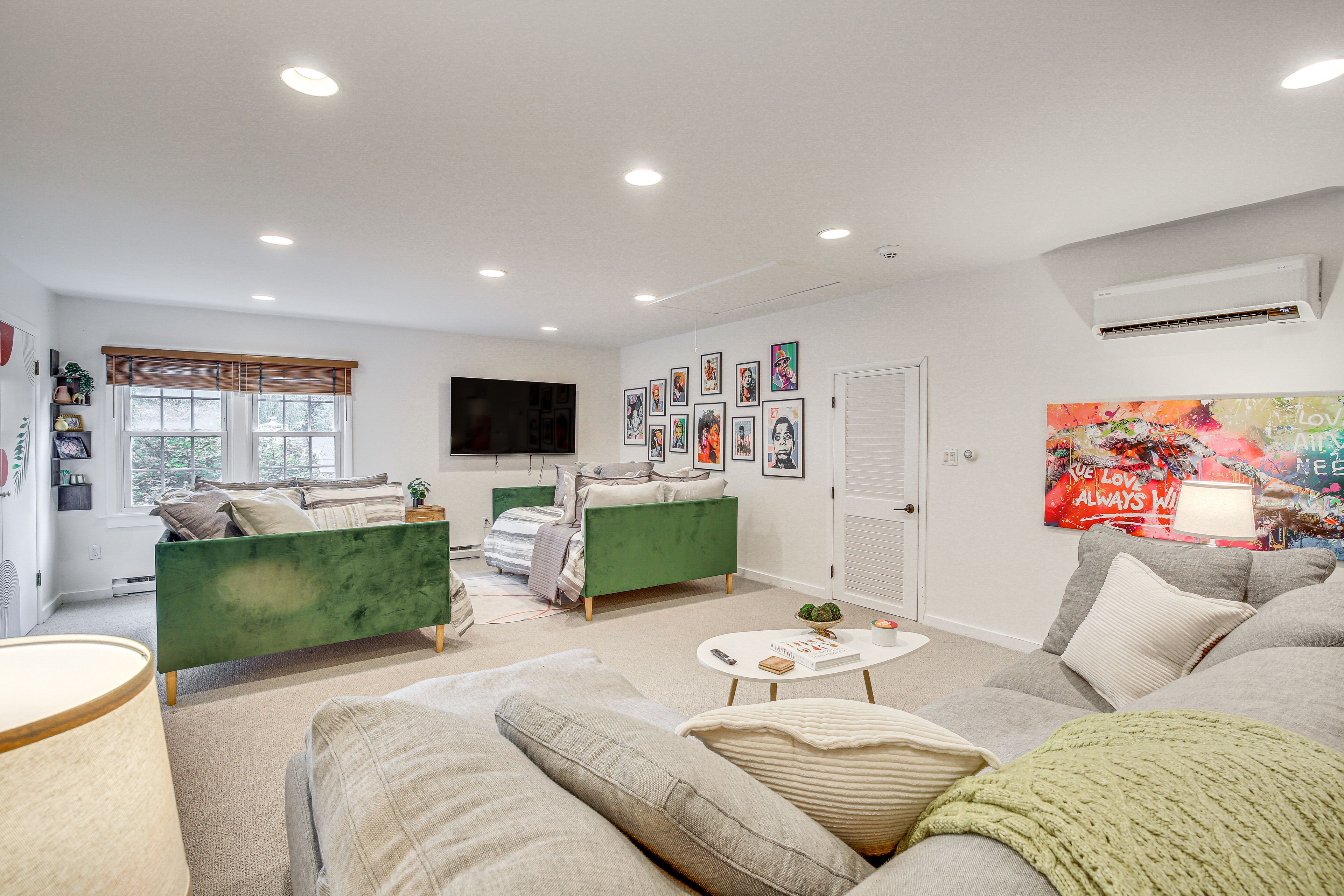 Bedroom 2 | 2 Full Daybeds | 2nd Floor | Smart TV