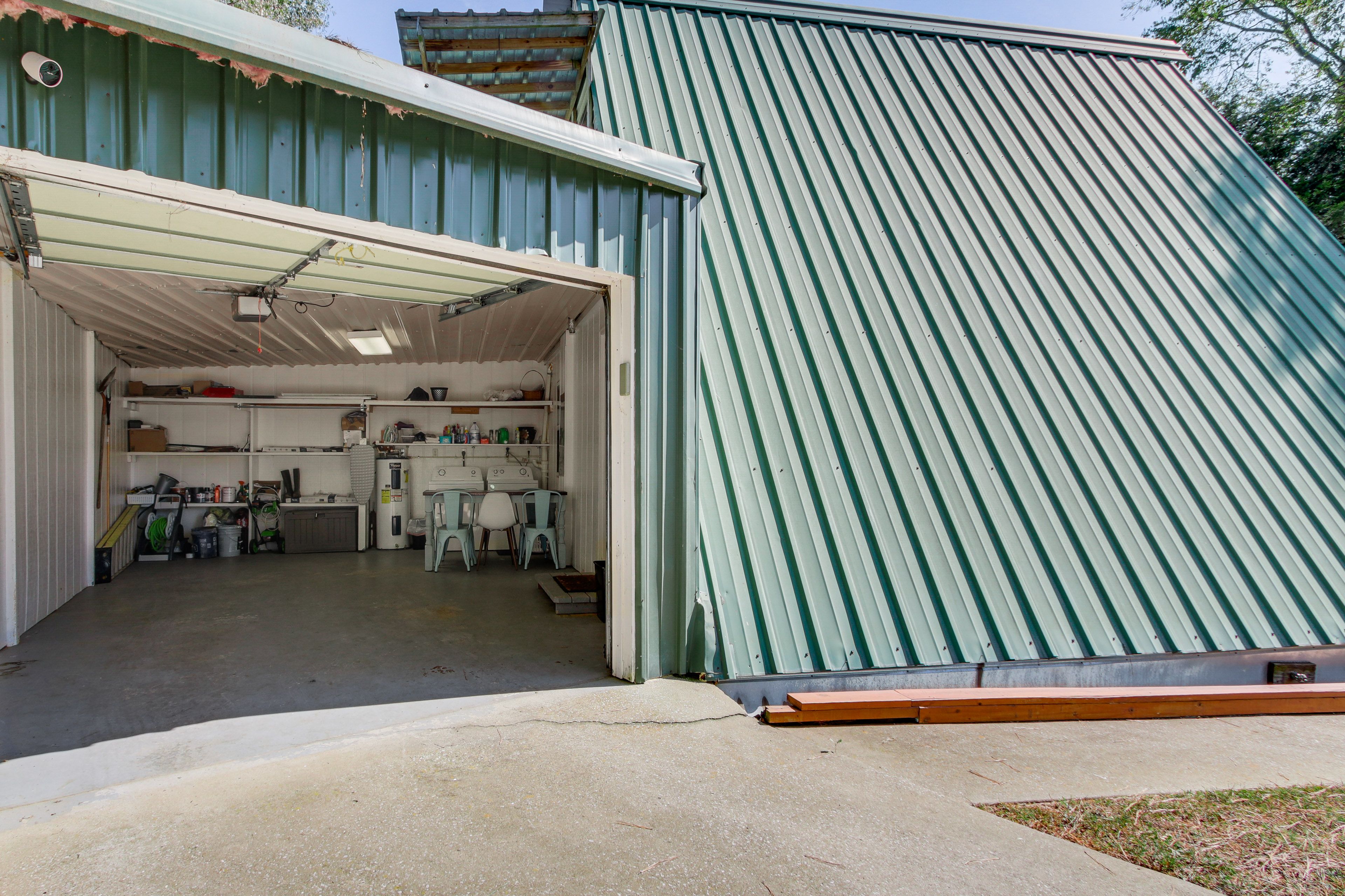 Parking | Driveway (1 Vehicle) | Gravel Driveway (2 Vehicles)