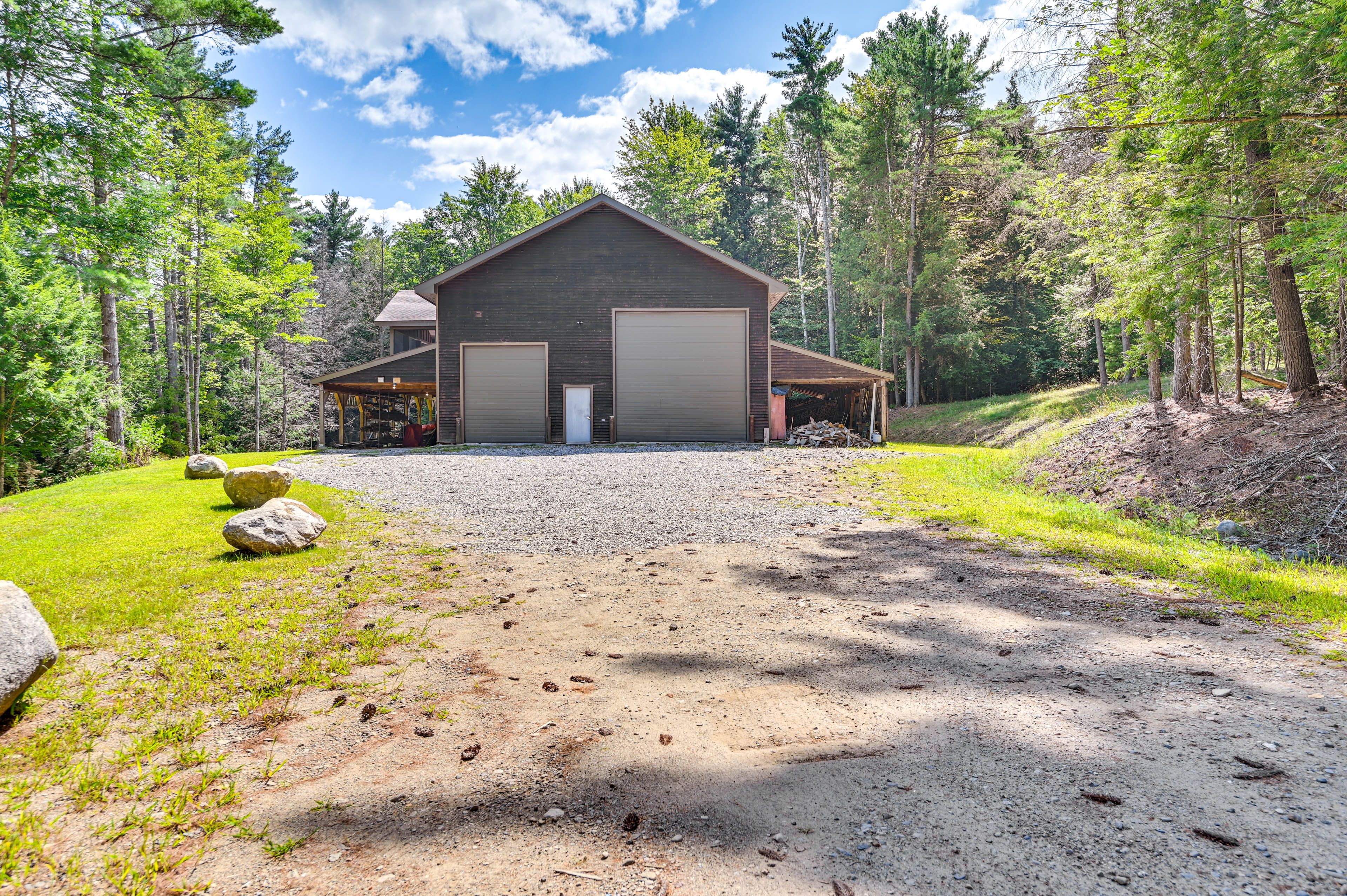 Property Exterior | Free Street Parking | RV Parking Allowed