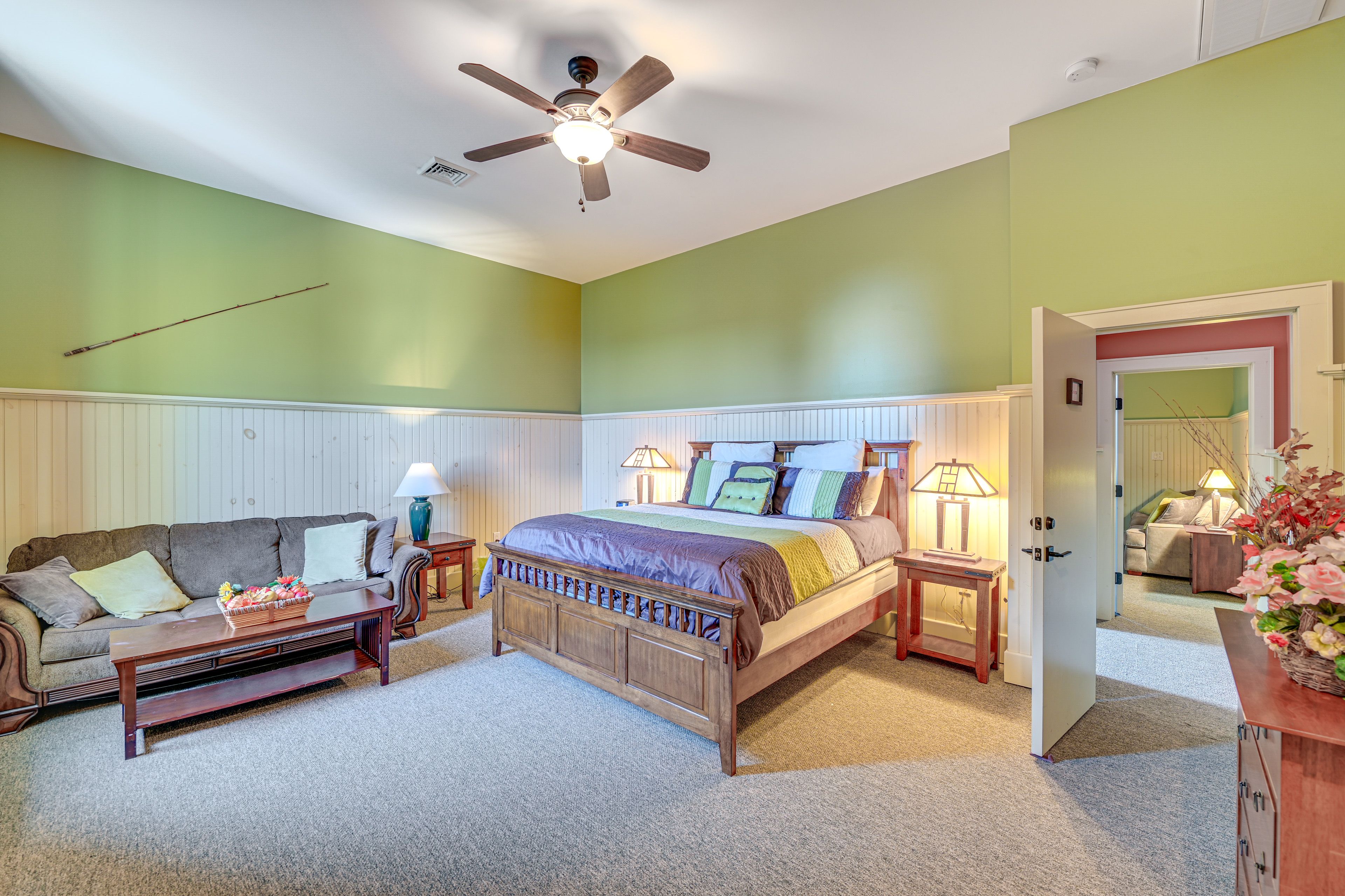 Bedroom 4 | King Bed | Smart TV