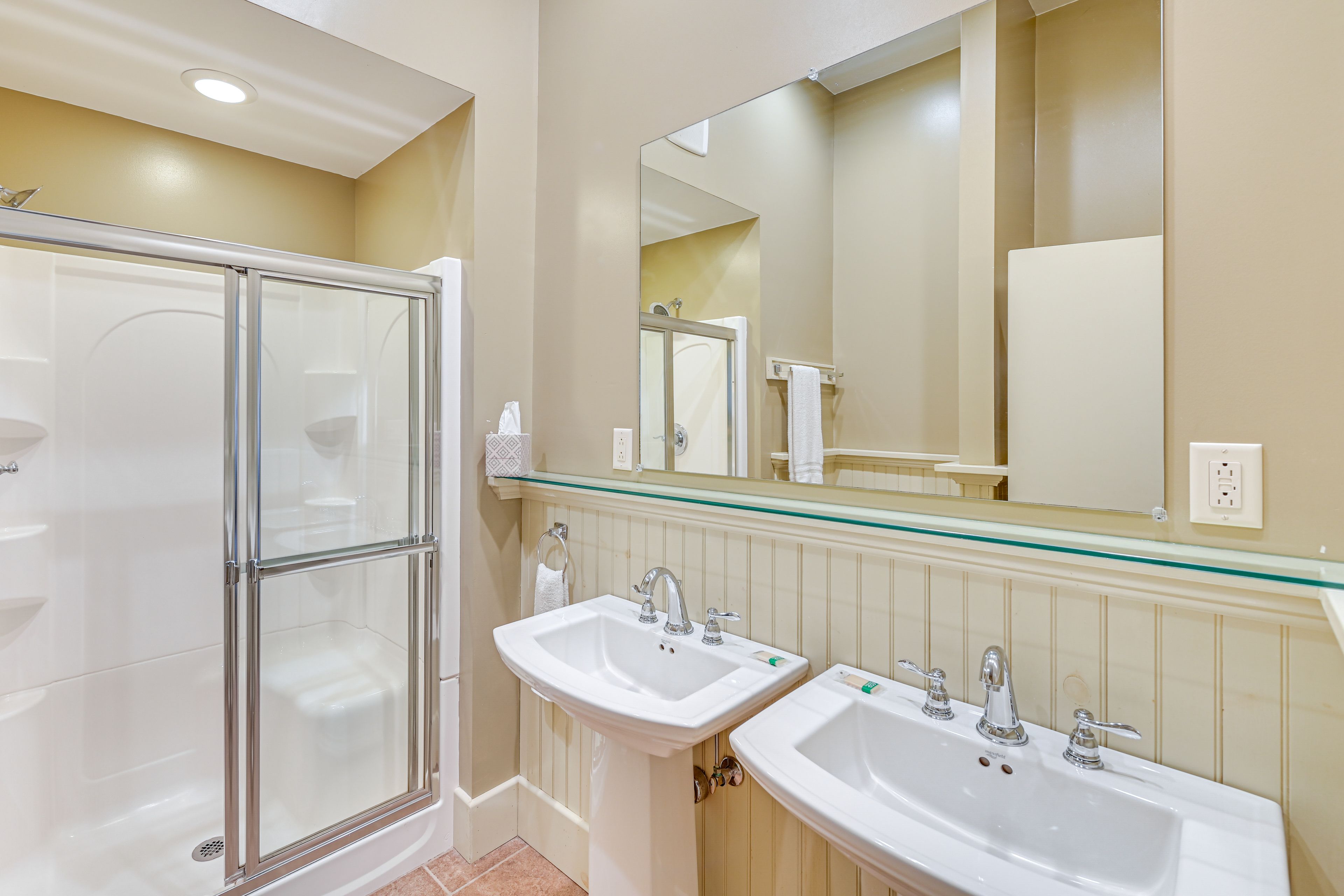 En-Suite Bathroom | Access via Bedroom 4