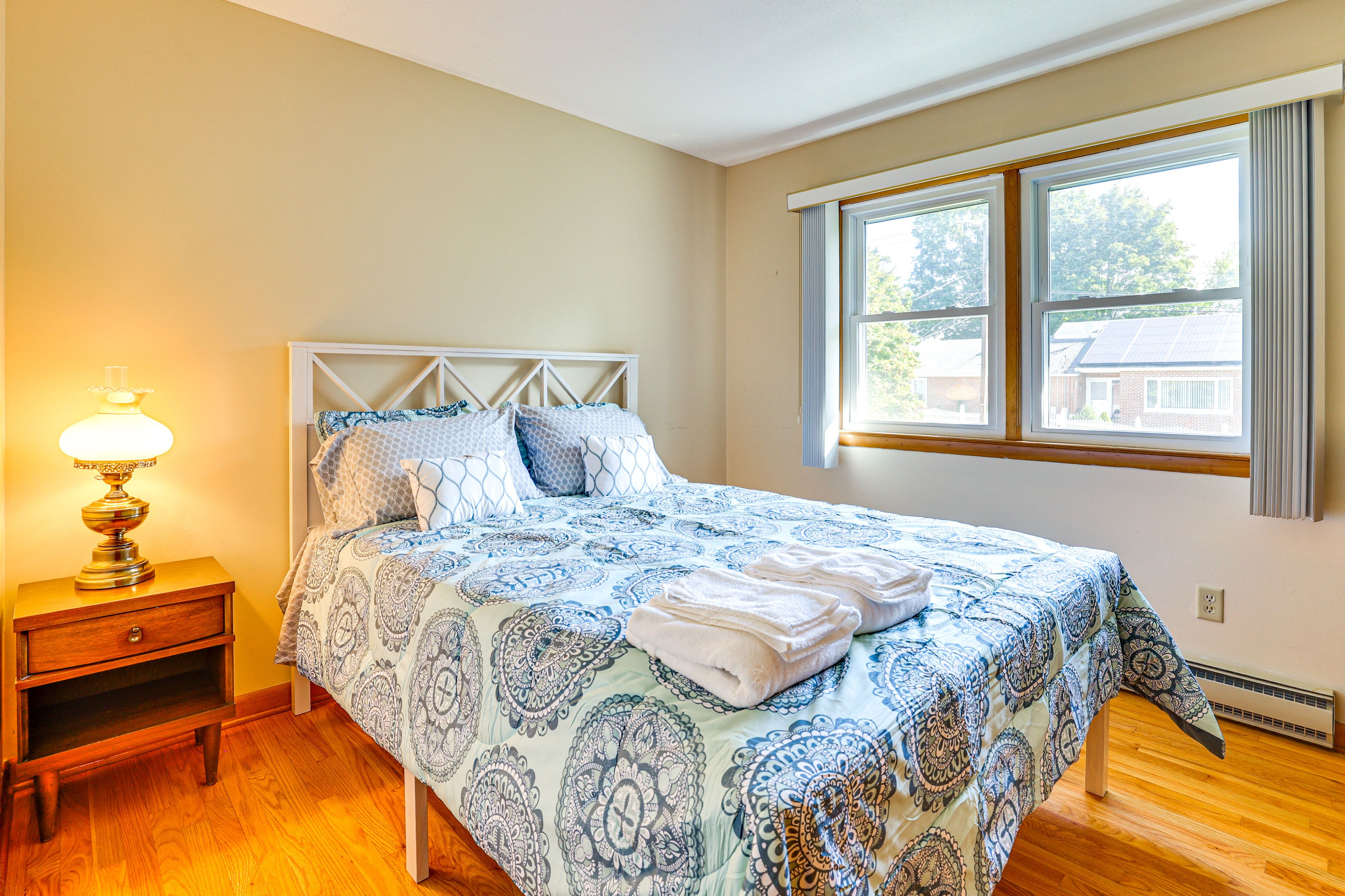 Bedroom 3 | Queen Bed | 2nd Floor