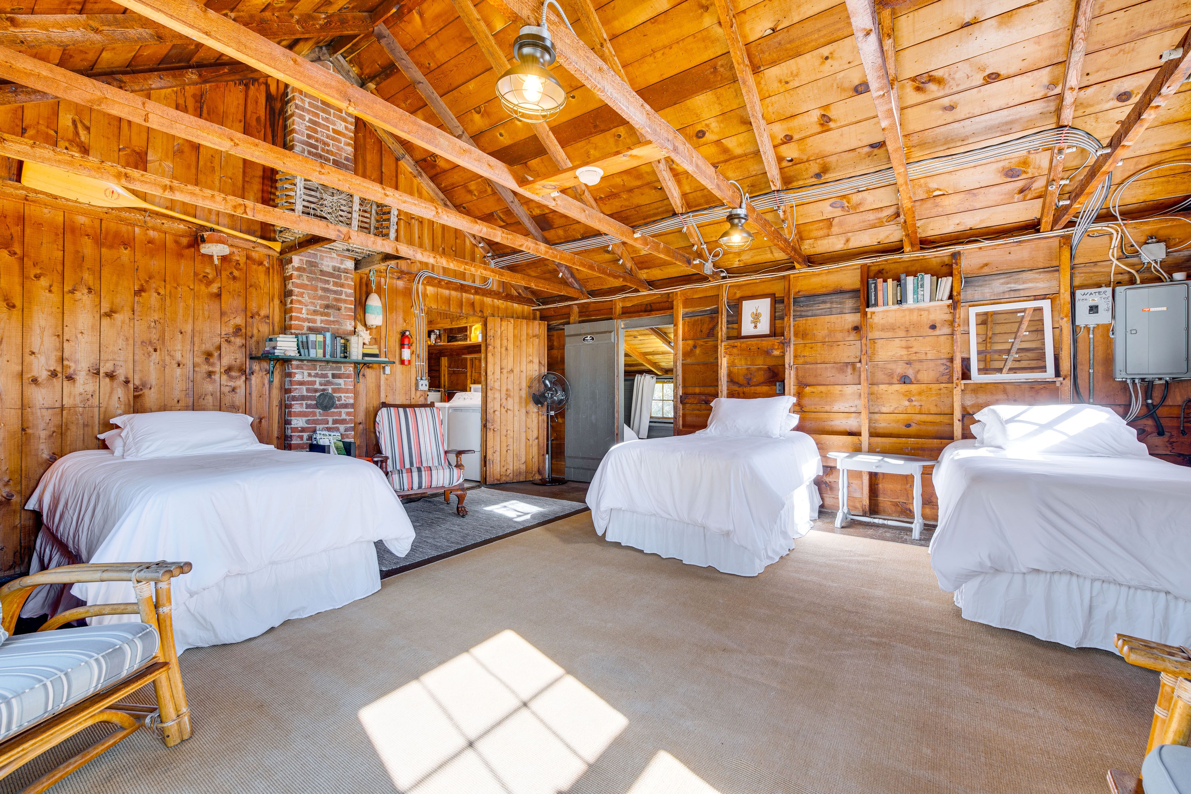 Bedroom 2 | 3 Twin Beds